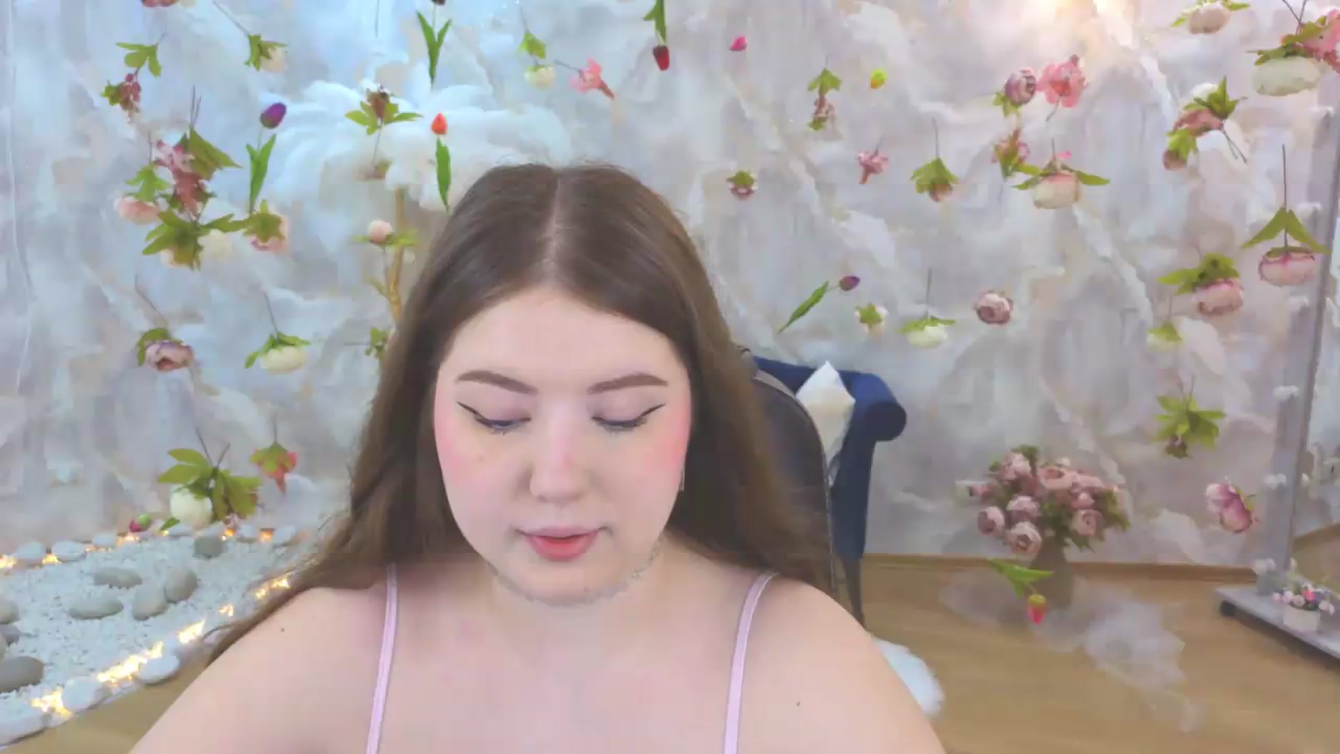 Gallery image thumbnail from EnigmaVeil's myfreecams stream on, 06/14/2026, 19:40 image 1 of 20