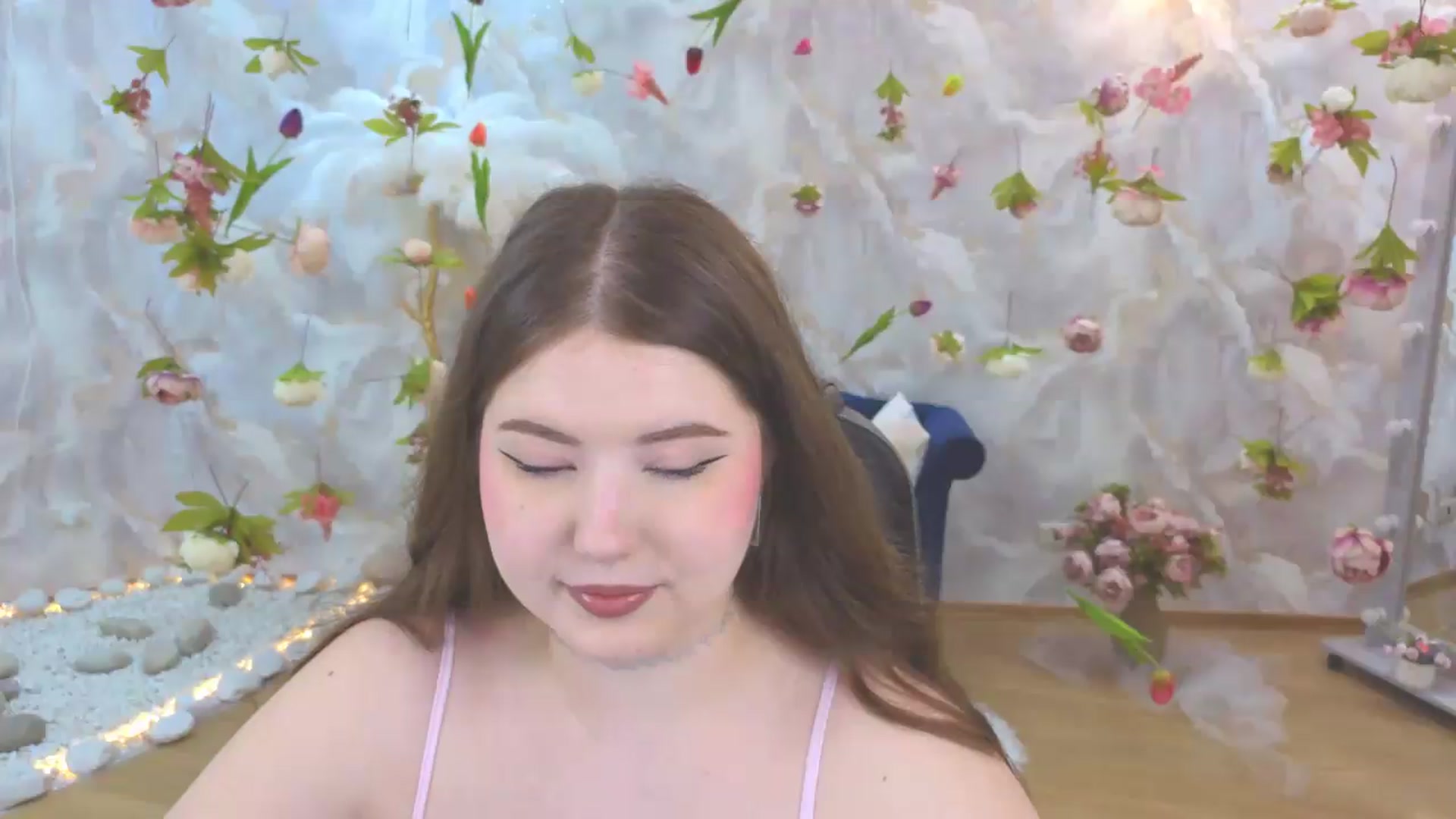 Gallery image thumbnail from EnigmaVeil's myfreecams stream on, 06/14/2026, 19:40 image 6 of 20