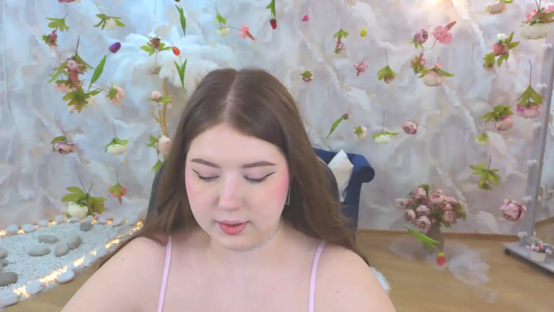 Gallery image thumbnail from EnigmaVeil's myfreecams stream on, 06/14/2026, 19:40 image 2 of 20