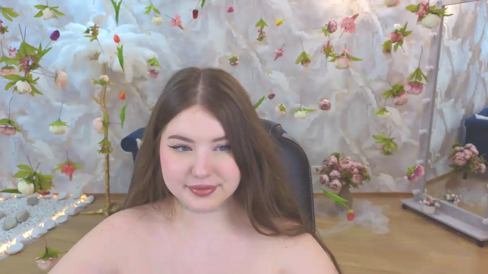 Gallery image thumbnail from EnigmaVeil's myfreecams stream on, 06/14/2026, 23:47 image 9 of 20