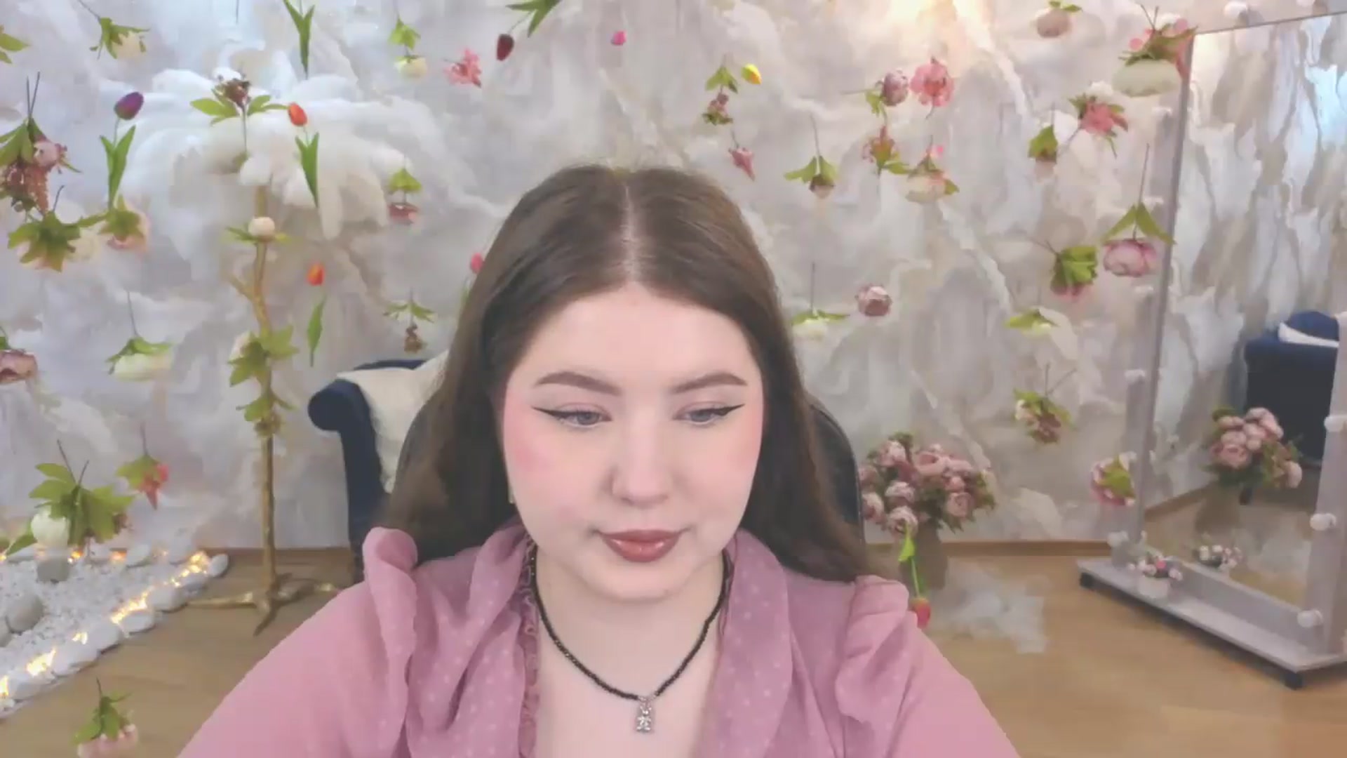 Gallery image thumbnail from EnigmaVeil's myfreecams stream on, 06/18/2026, 18:51 image 11 of 20