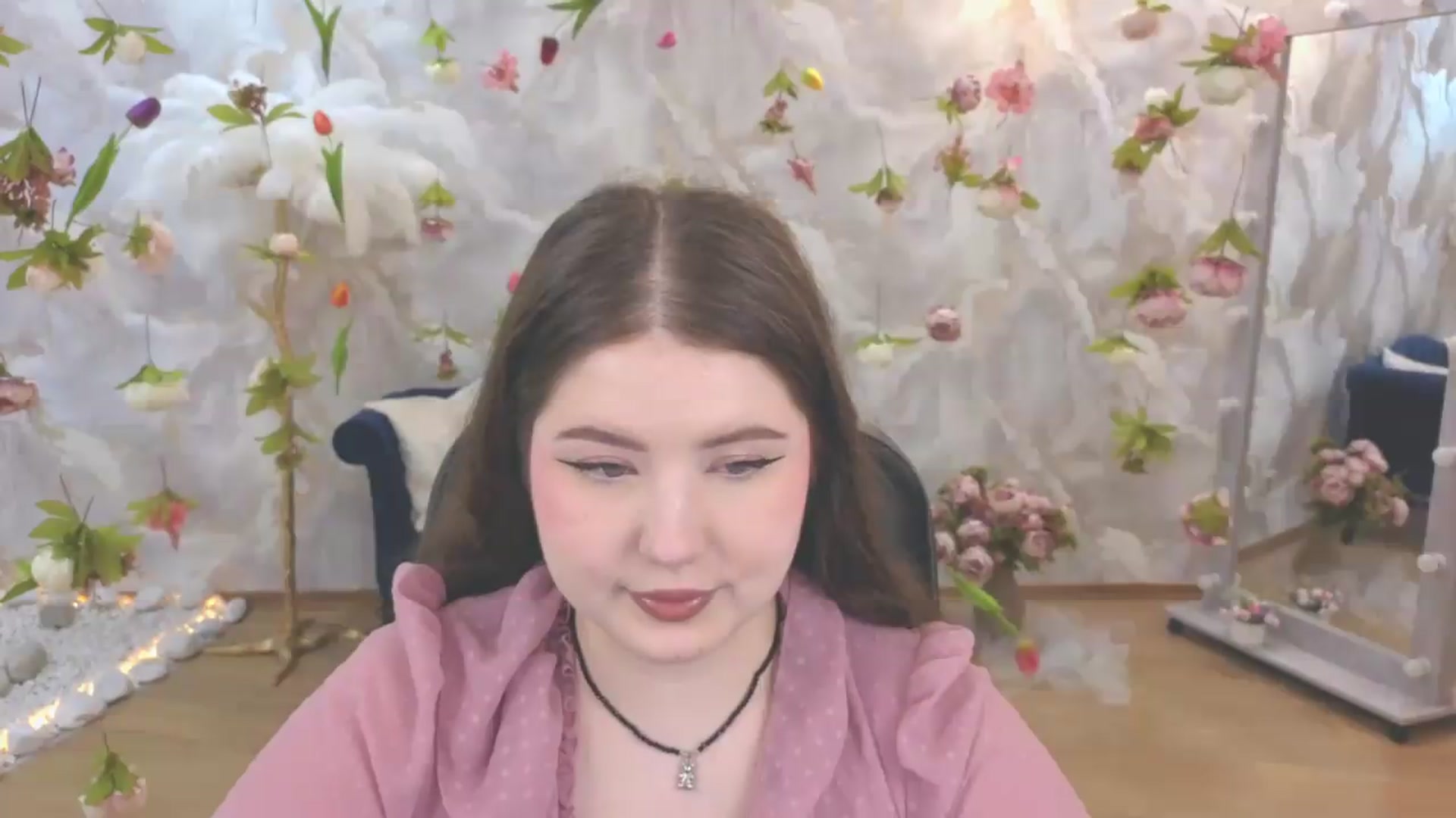 Gallery image thumbnail from EnigmaVeil's myfreecams stream on, 06/18/2026, 18:51 image 7 of 20