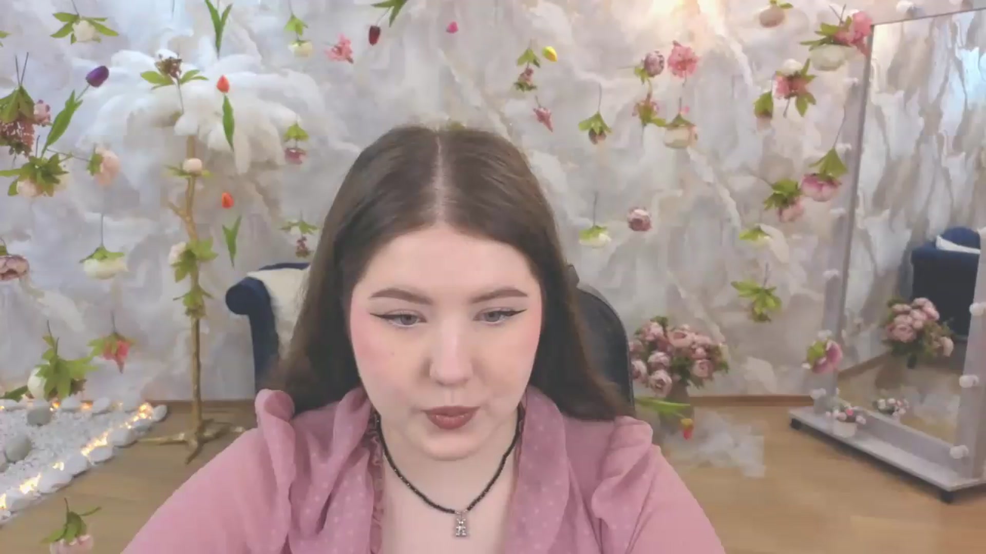 Gallery image thumbnail from EnigmaVeil's myfreecams stream on, 06/18/2026, 18:51 image 12 of 20