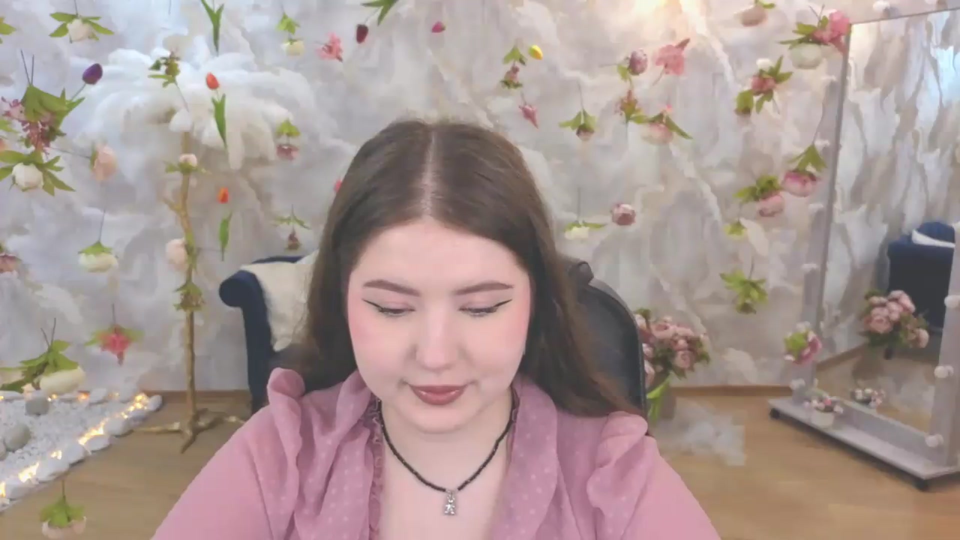 Gallery image thumbnail from EnigmaVeil's myfreecams stream on, 06/18/2026, 18:51 image 18 of 20