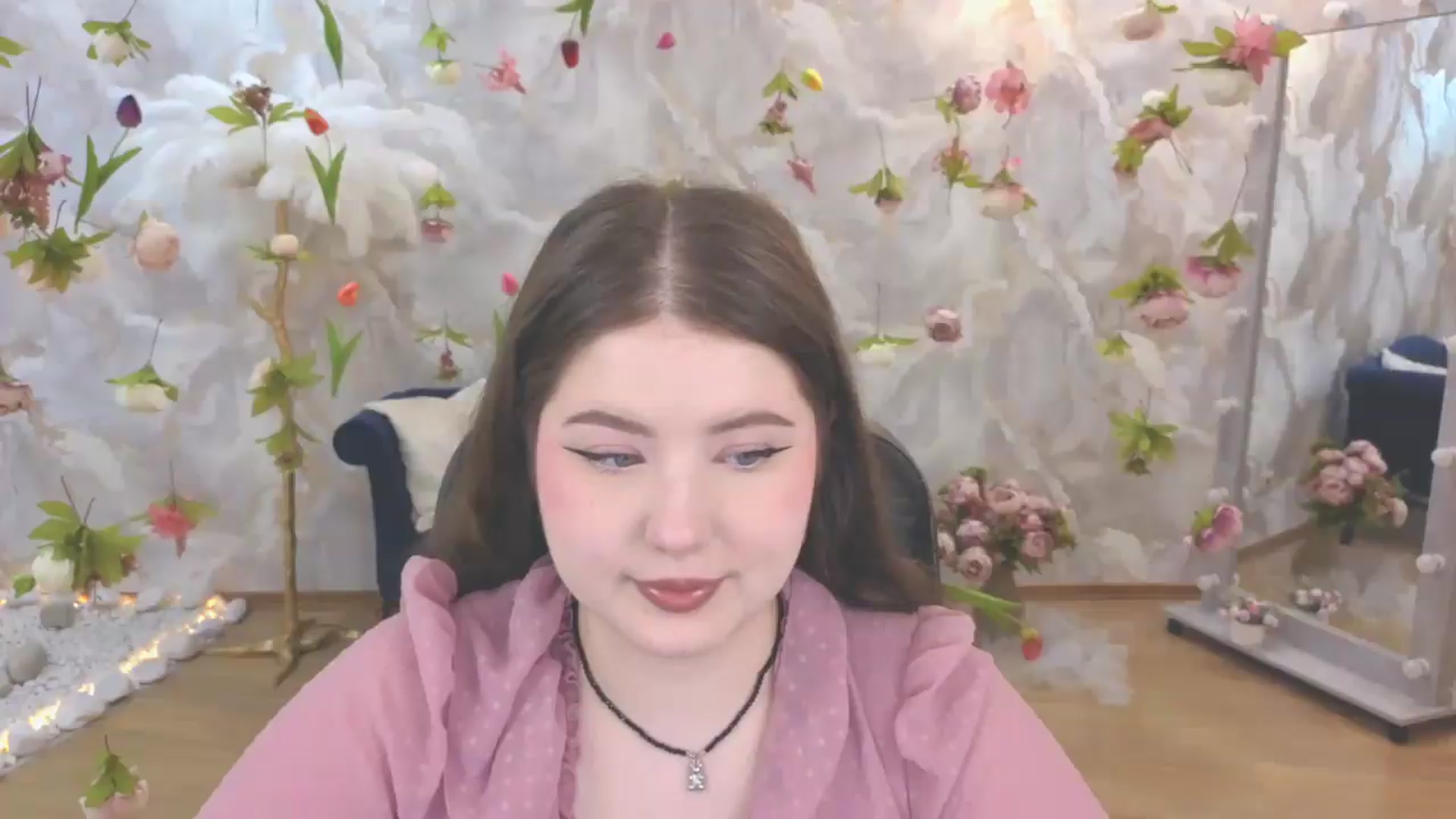 Gallery image thumbnail from EnigmaVeil's myfreecams stream on, 06/18/2026, 18:51 image 8 of 20