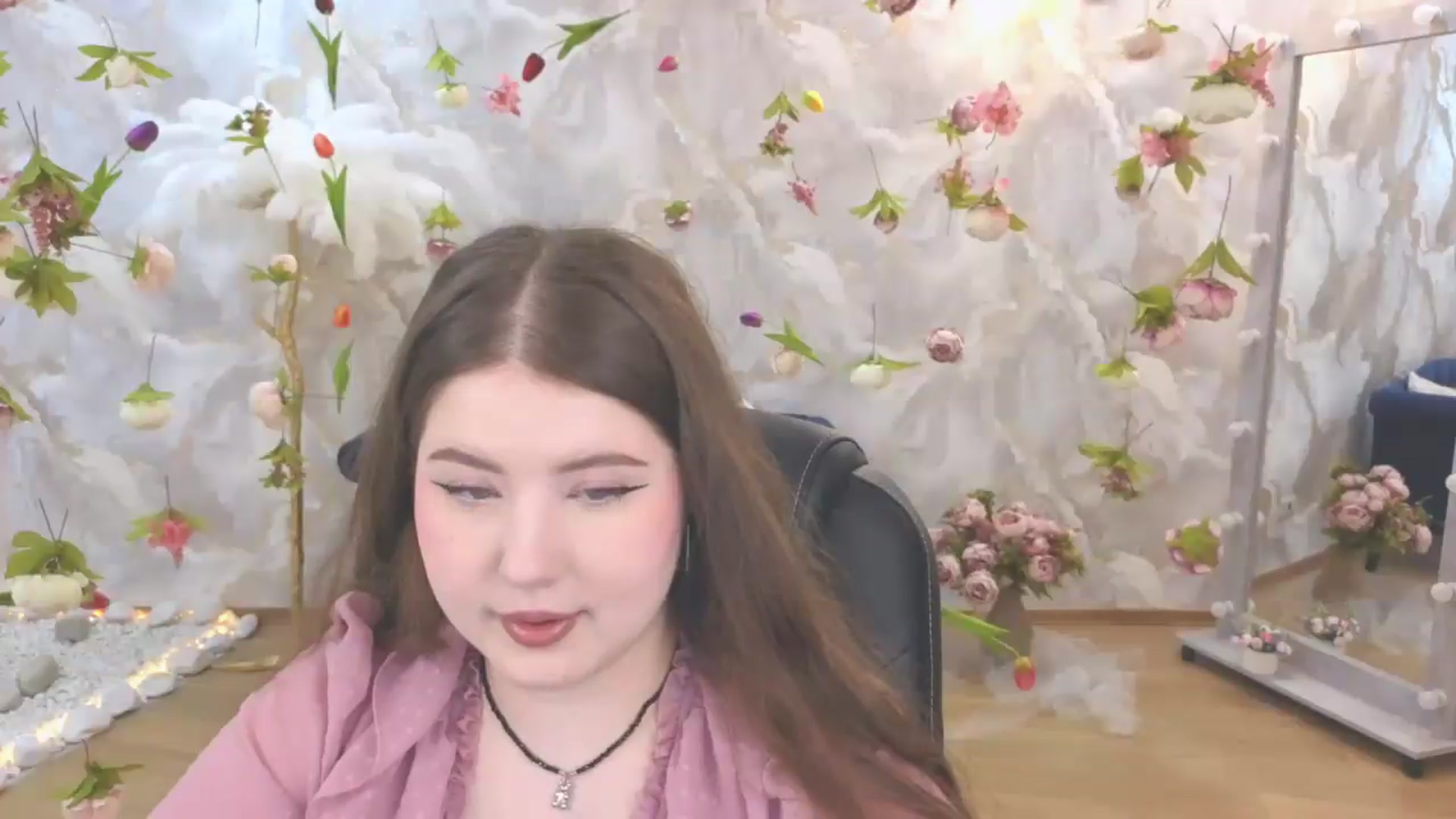 Gallery image thumbnail from EnigmaVeil's myfreecams stream on, 06/18/2026, 19:47 image 7 of 20
