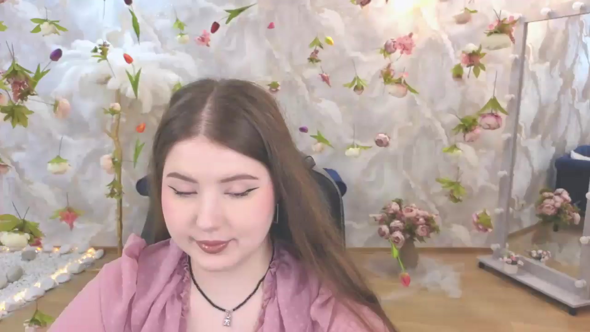 Gallery image thumbnail from EnigmaVeil's myfreecams stream on, 06/18/2026, 20:54 image 2 of 20