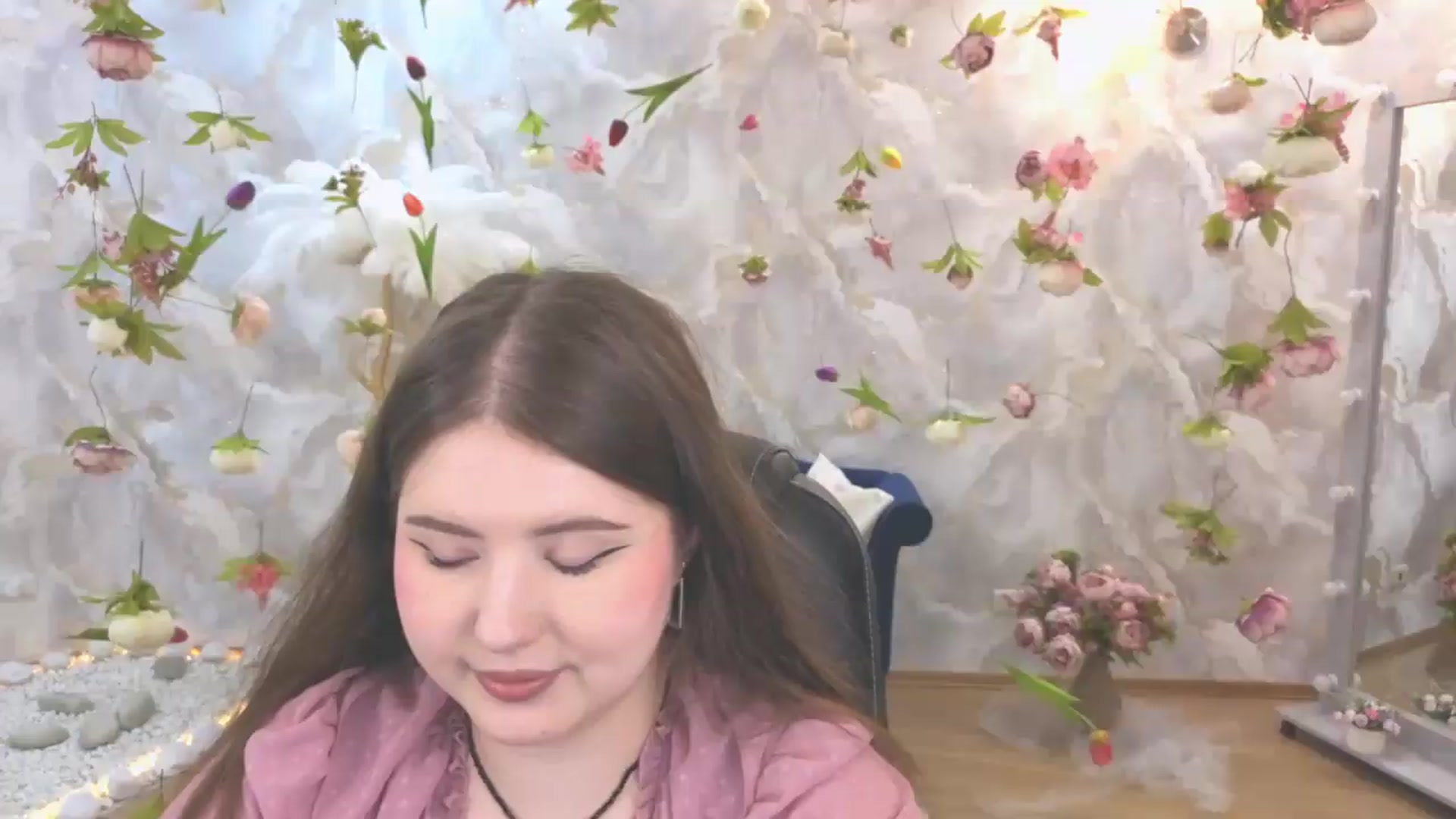Gallery image thumbnail from EnigmaVeil's myfreecams stream on, 06/18/2026, 21:47 image 9 of 20