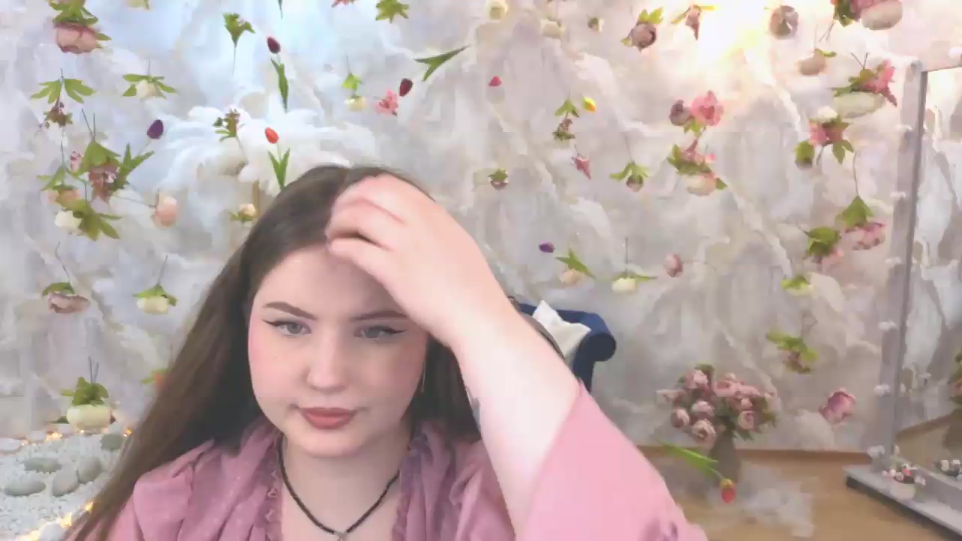 Gallery image thumbnail from EnigmaVeil's myfreecams stream on, 06/18/2026, 21:47 image 1 of 20