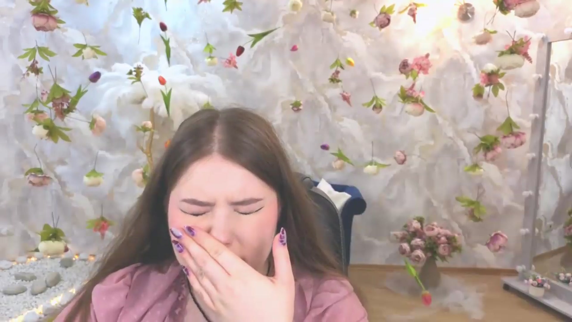 Gallery image thumbnail from EnigmaVeil's myfreecams stream on, 06/18/2026, 21:47 image 10 of 20