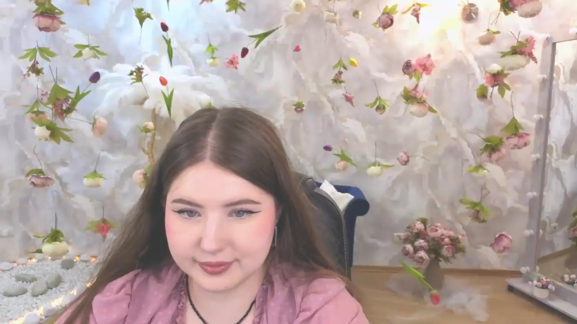Gallery image thumbnail from EnigmaVeil's myfreecams stream on, 06/18/2026, 21:47 image 8 of 20