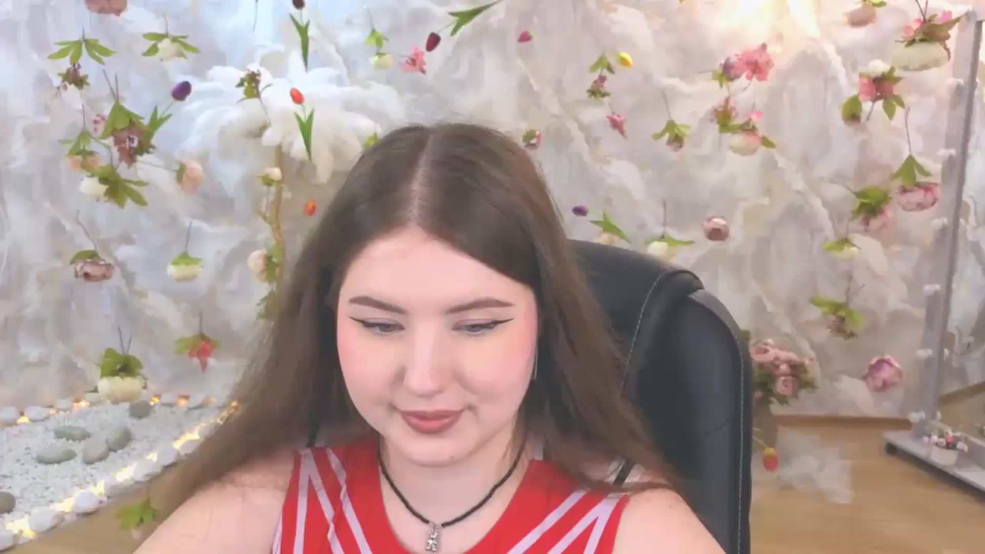 Gallery image thumbnail from EnigmaVeil's myfreecams stream on, 06/18/2026, 23:47 image 3 of 20