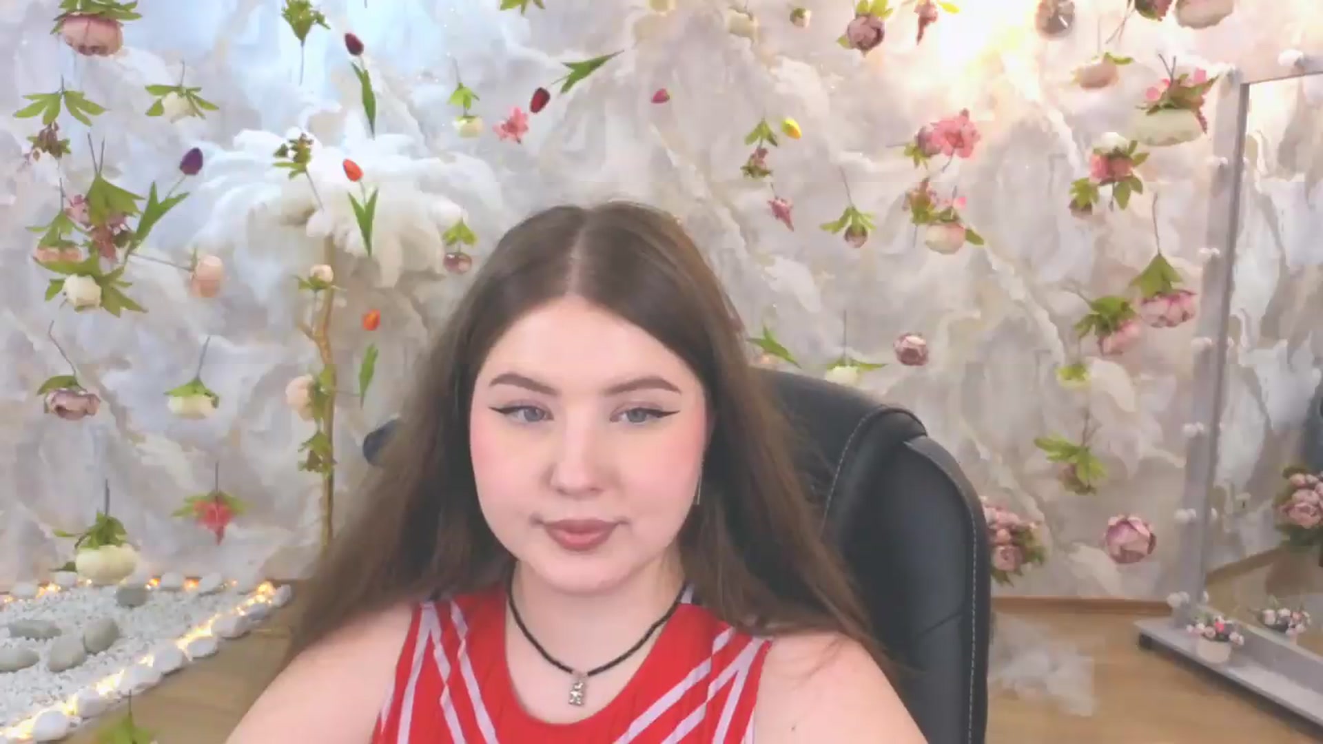 Gallery image thumbnail from EnigmaVeil's myfreecams stream on, 06/18/2026, 23:47 image 20 of 20