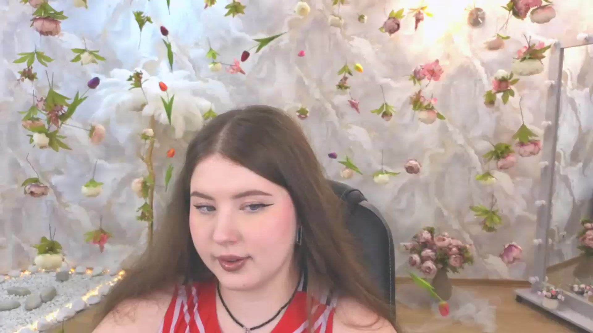 Gallery image thumbnail from EnigmaVeil's myfreecams stream on, 06/19/2026, 24:47 image 3 of 20