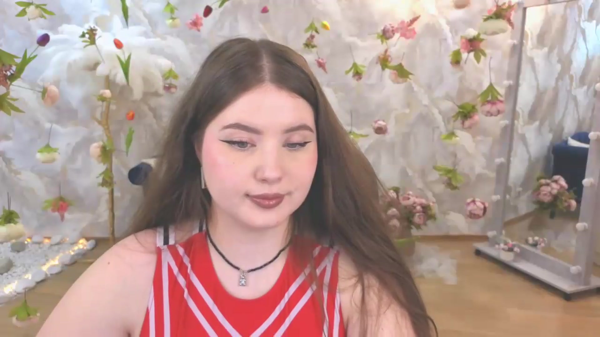 Gallery image thumbnail from EnigmaVeil's myfreecams stream on, 06/19/2026, 24:47 image 19 of 20