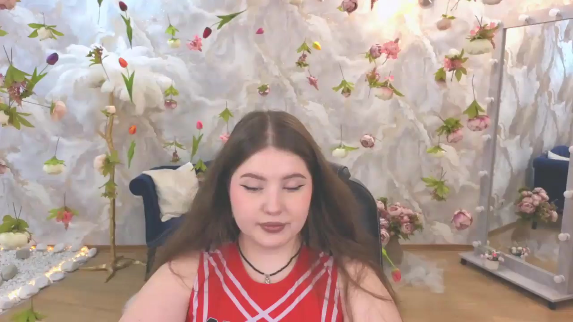 Gallery image thumbnail from EnigmaVeil's myfreecams stream on, 06/19/2026, 01:01 image 19 of 20