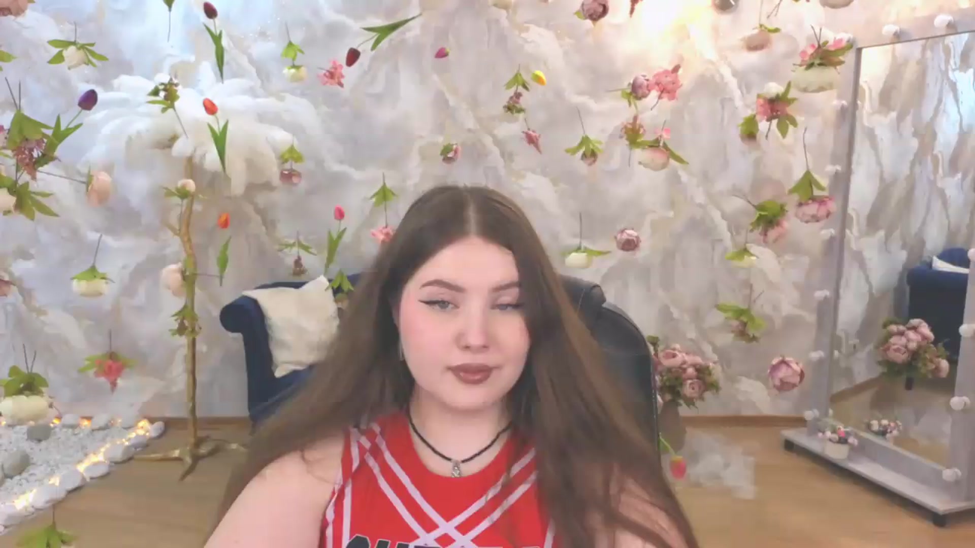 Gallery image thumbnail from EnigmaVeil's myfreecams stream on, 06/19/2026, 01:01 image 16 of 20