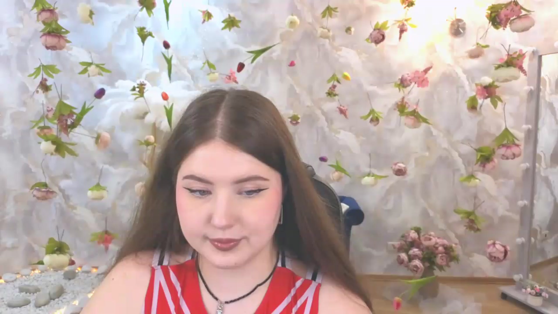 Gallery image thumbnail from EnigmaVeil's myfreecams stream on, 06/19/2026, 02:26 image 19 of 20