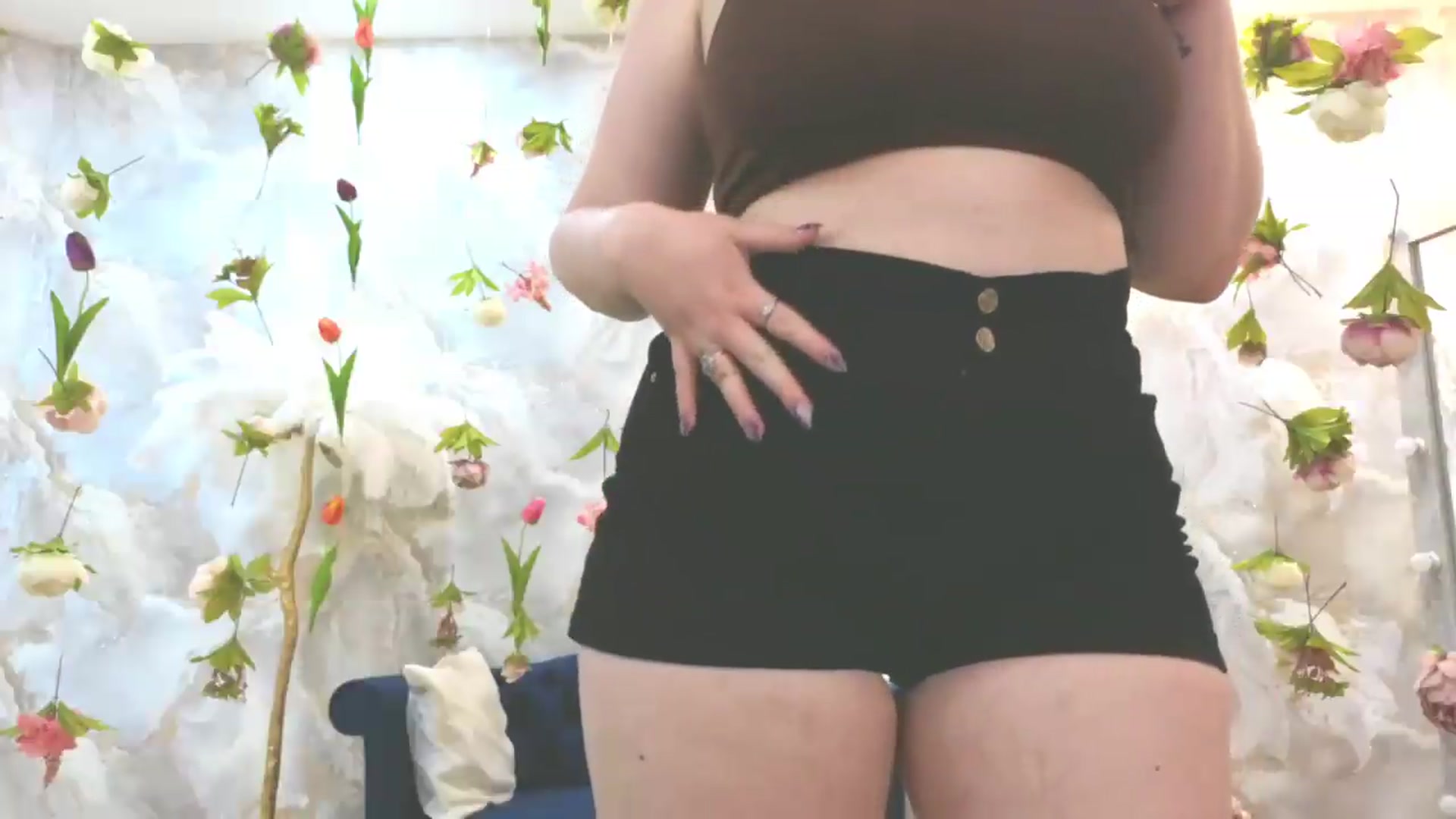 Gallery image thumbnail from EnigmaVeil's myfreecams stream on, 06/20/2026, 01:02 image 16 of 20