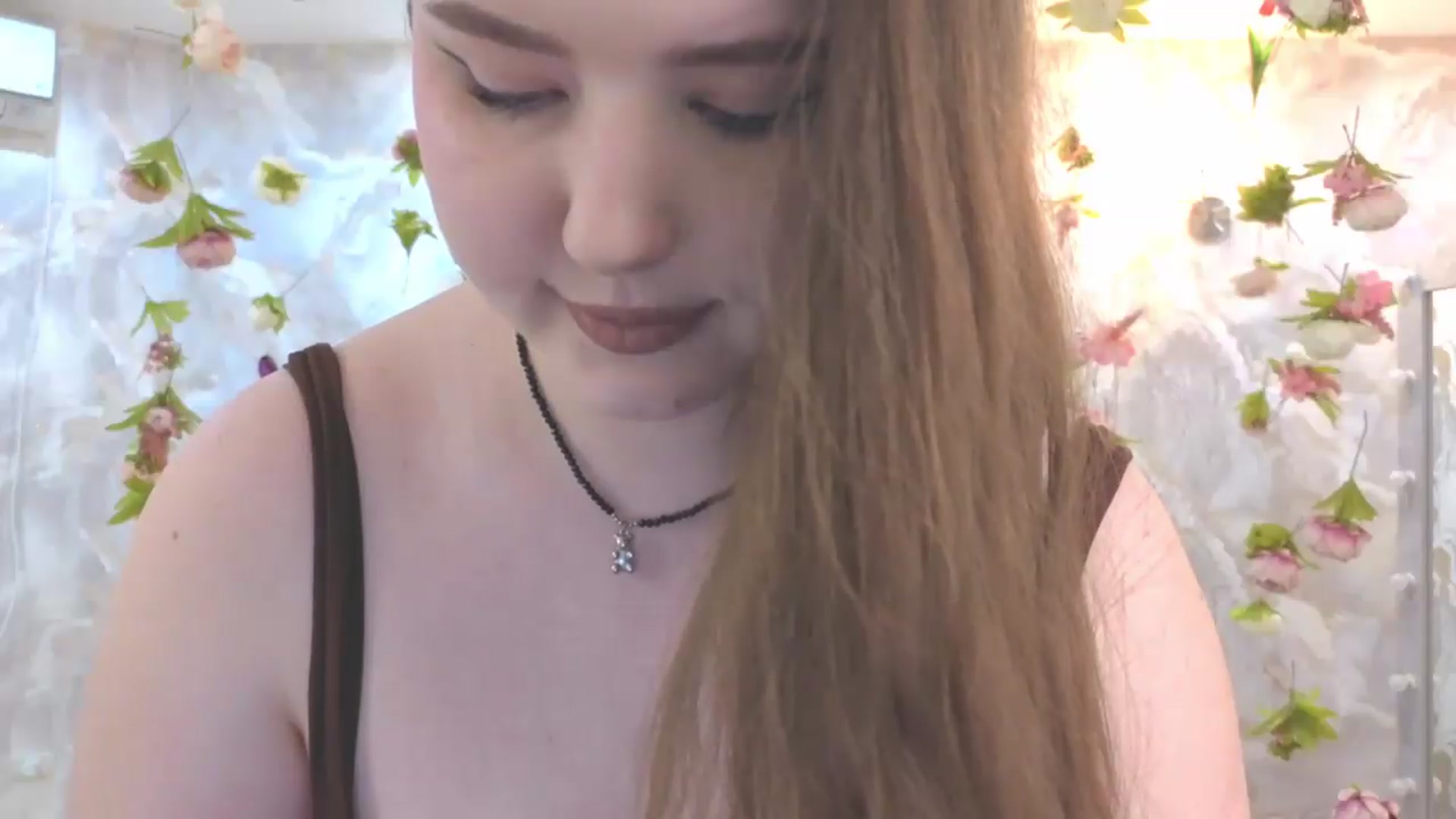 Gallery image thumbnail from EnigmaVeil's myfreecams stream on, 06/20/2026, 03:24 image 16 of 20