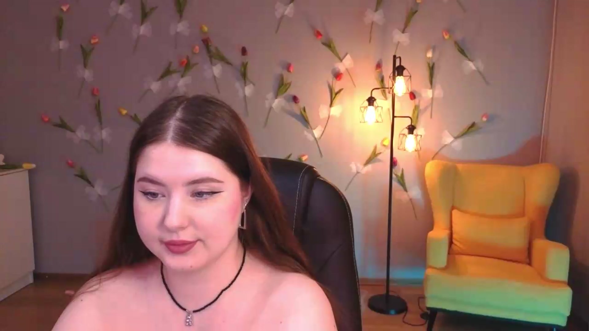 Gallery image thumbnail from EnigmaVeil's myfreecams stream on, 06/20/2026, 23:47 image 19 of 20