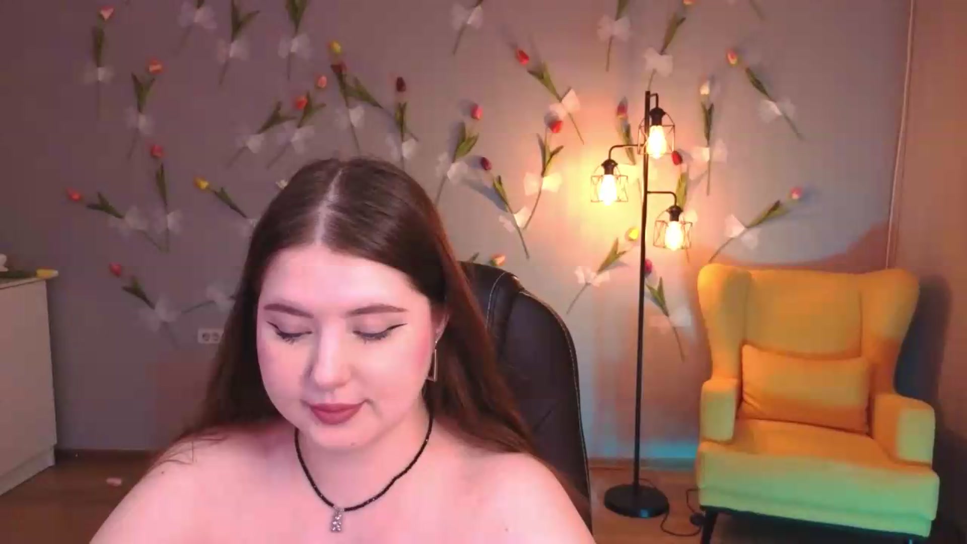 Gallery image thumbnail from EnigmaVeil's myfreecams stream on, 06/20/2026, 23:47 image 18 of 20