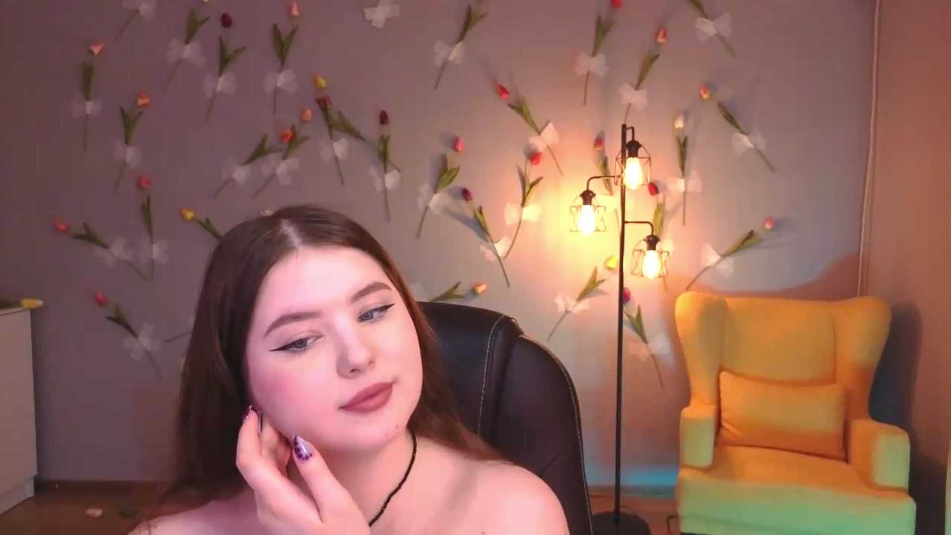 Gallery image thumbnail from EnigmaVeil's myfreecams stream on, 06/21/2026, 24:17 image 13 of 20