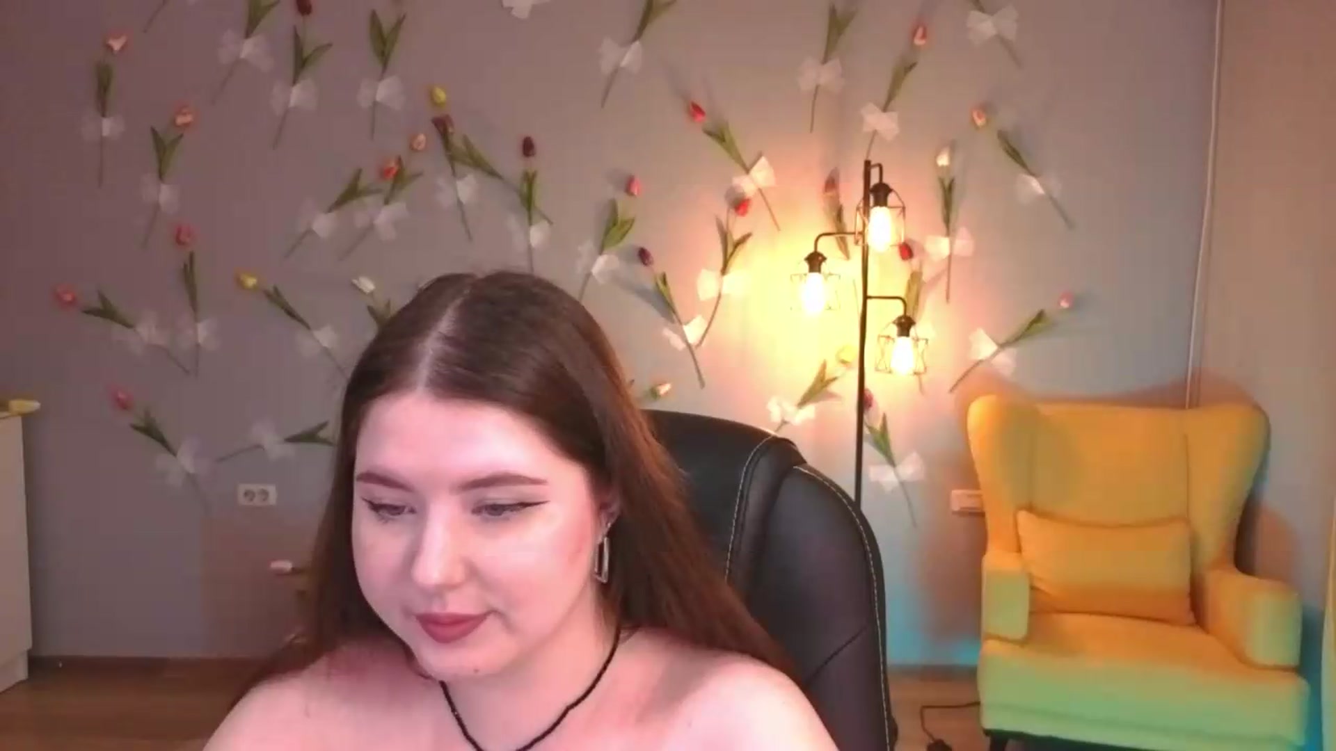 Gallery image thumbnail from EnigmaVeil's myfreecams stream on, 06/21/2026, 02:27 image 2 of 20