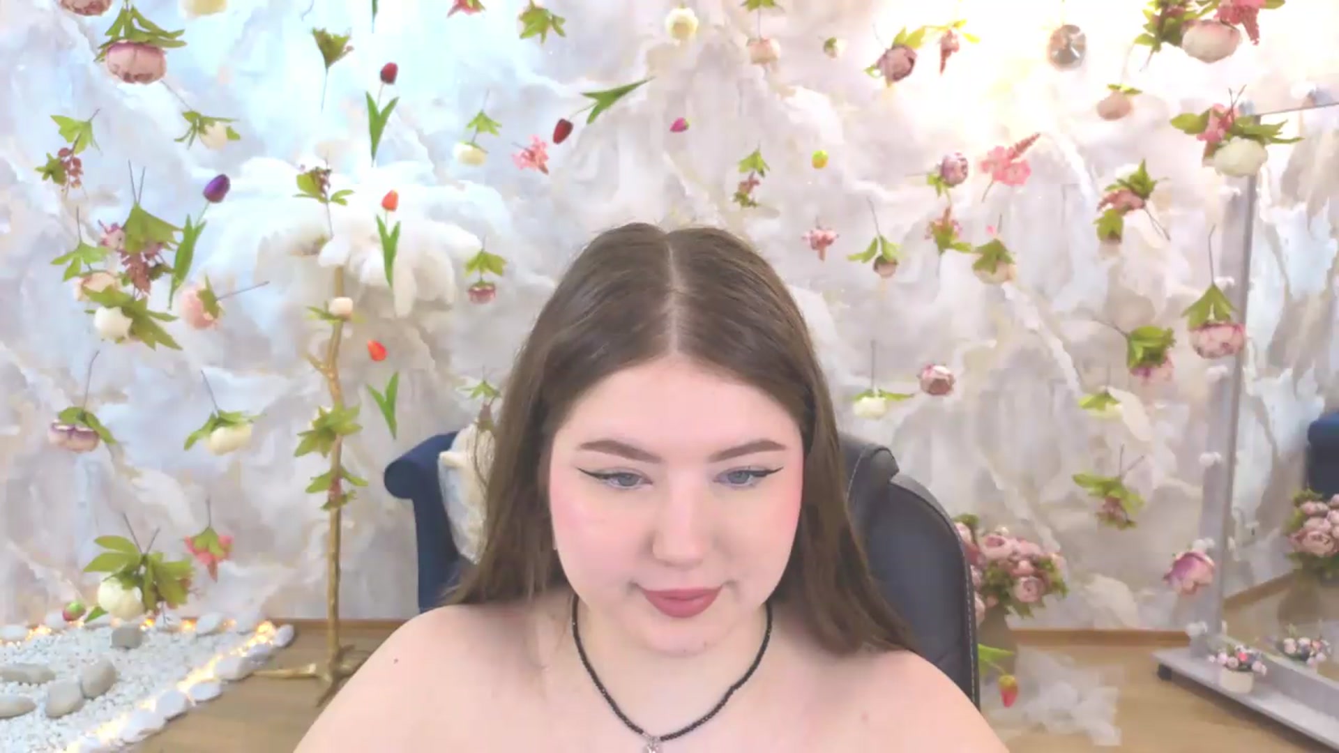 Gallery image thumbnail from EnigmaVeil's myfreecams stream on, 06/21/2026, 18:46 image 10 of 20