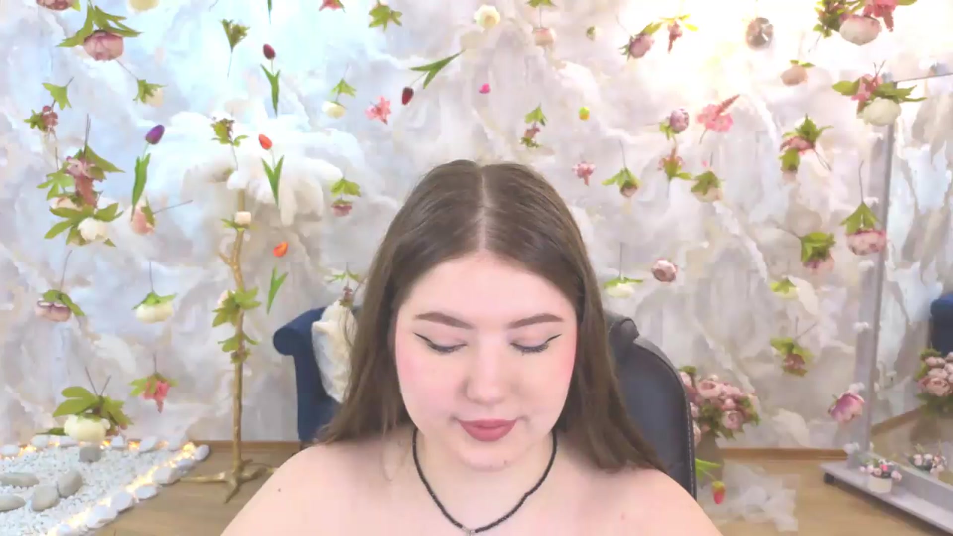 Gallery image thumbnail from EnigmaVeil's myfreecams stream on, 06/21/2026, 18:46 image 12 of 20