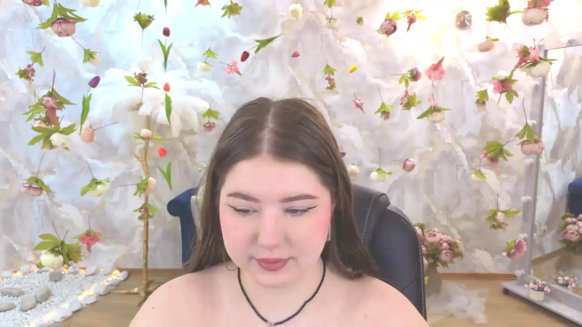 Gallery image thumbnail from EnigmaVeil's myfreecams stream on, 06/21/2026, 18:46 image 3 of 20