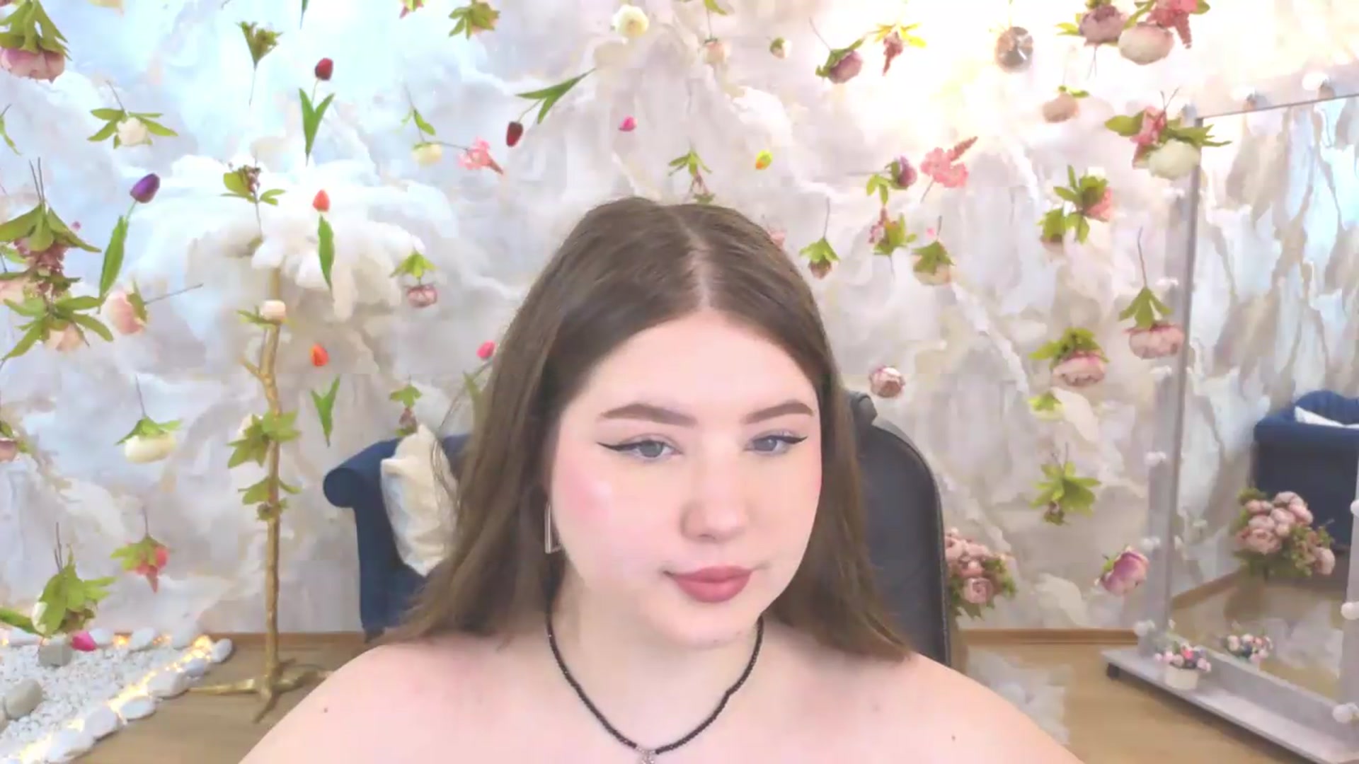 Gallery image thumbnail from EnigmaVeil's myfreecams stream on, 06/21/2026, 18:46 image 14 of 20