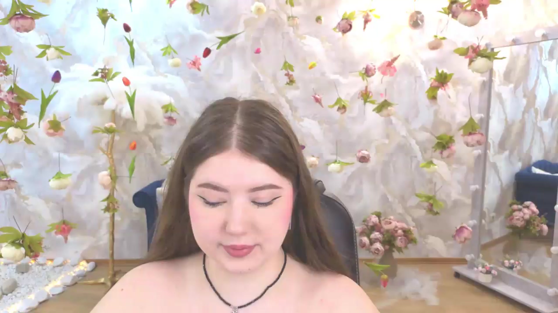 Gallery image thumbnail from EnigmaVeil's myfreecams stream on, 06/21/2026, 19:12 image 1 of 20