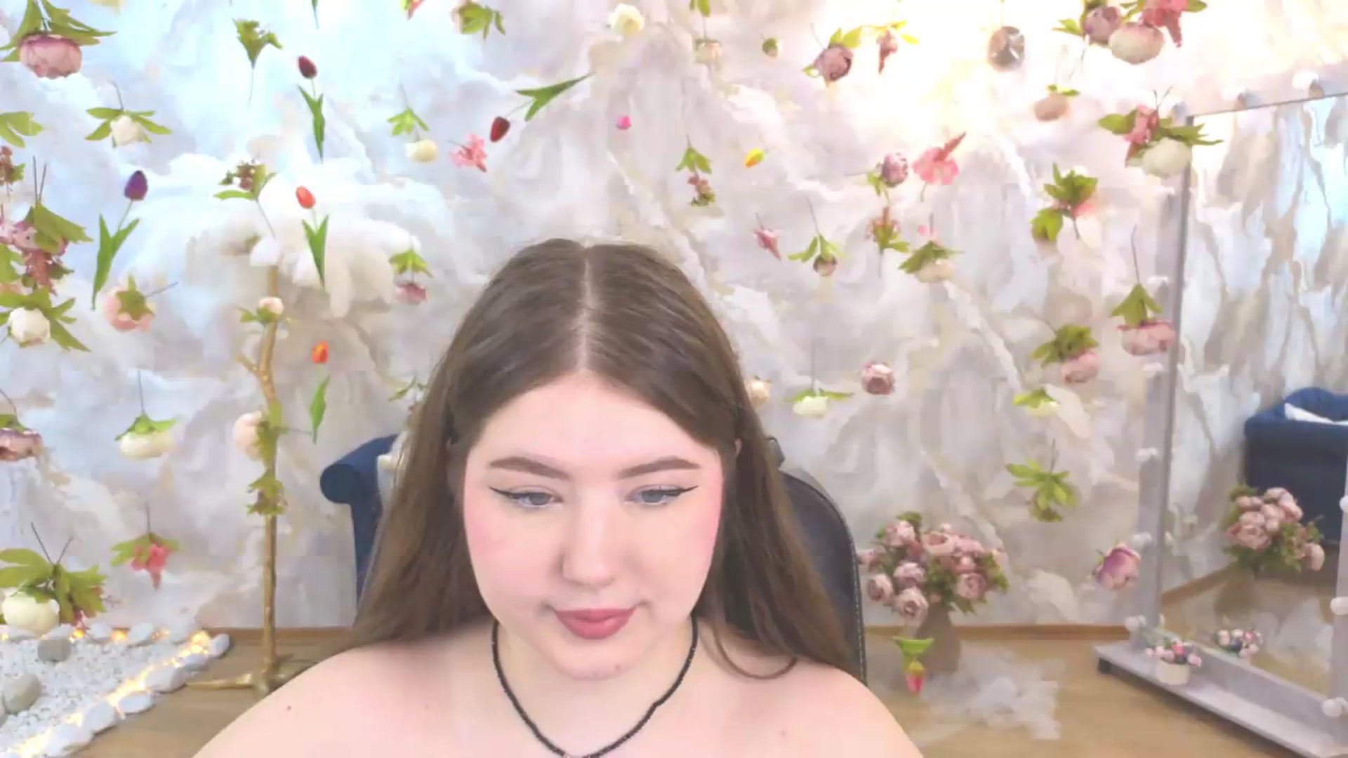 Gallery image thumbnail from EnigmaVeil's myfreecams stream on, 06/21/2026, 19:12 image 7 of 20