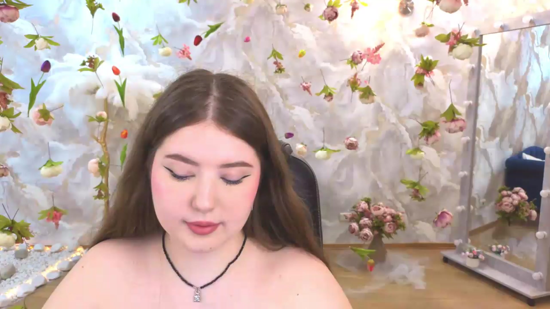 Gallery image thumbnail from EnigmaVeil's myfreecams stream on, 06/21/2026, 19:47 image 17 of 20
