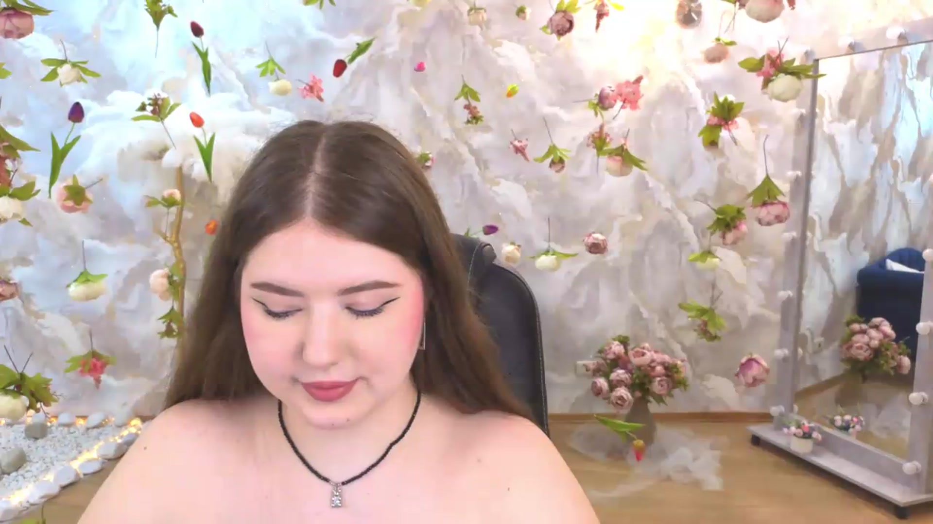 Gallery image thumbnail from EnigmaVeil's myfreecams stream on, 06/21/2026, 19:47 image 16 of 20