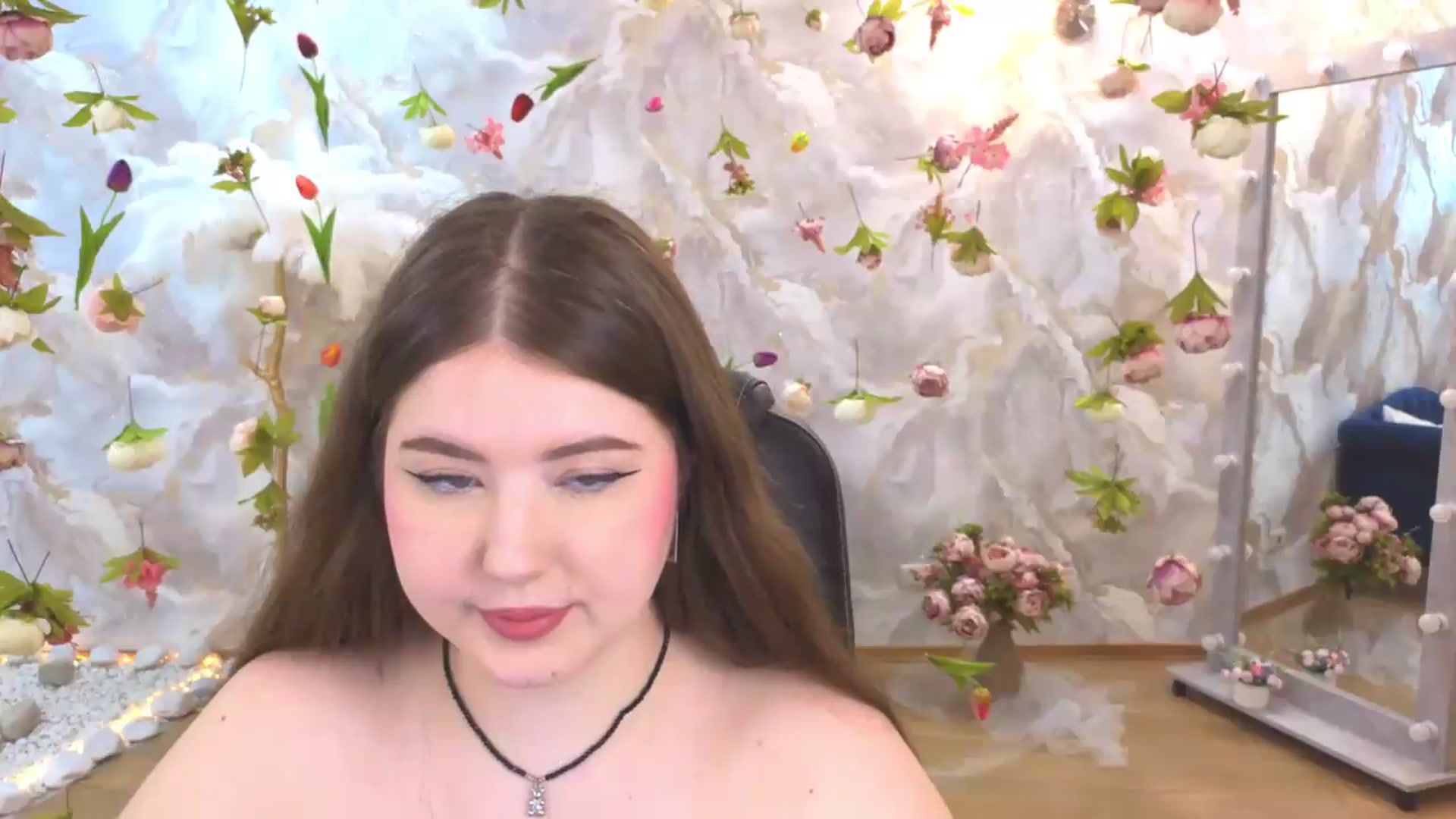 Gallery image thumbnail from EnigmaVeil's myfreecams stream on, 06/21/2026, 19:47 image 18 of 20