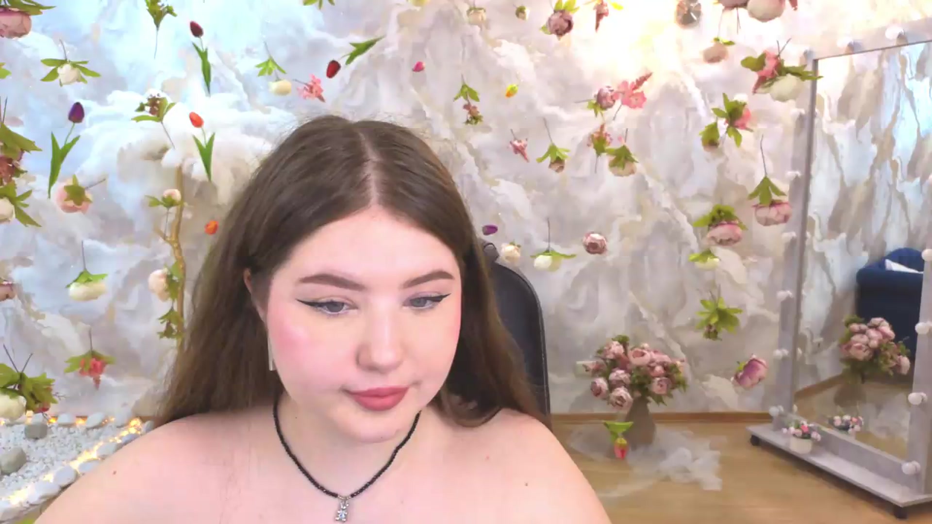 Gallery image thumbnail from EnigmaVeil's myfreecams stream on, 06/21/2026, 19:47 image 13 of 20