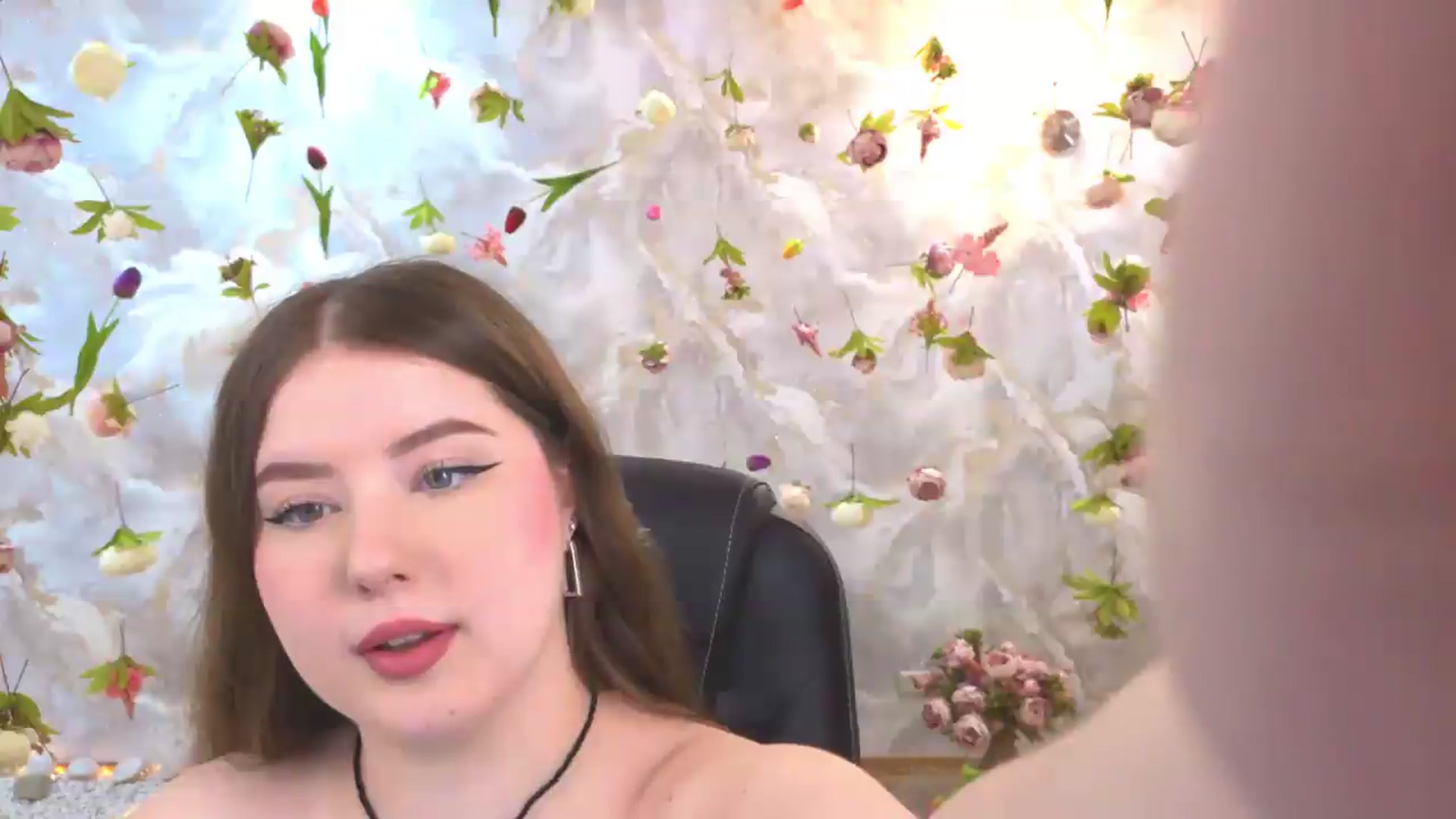 Gallery image thumbnail from EnigmaVeil's myfreecams stream on, 06/21/2026, 19:47 image 11 of 20
