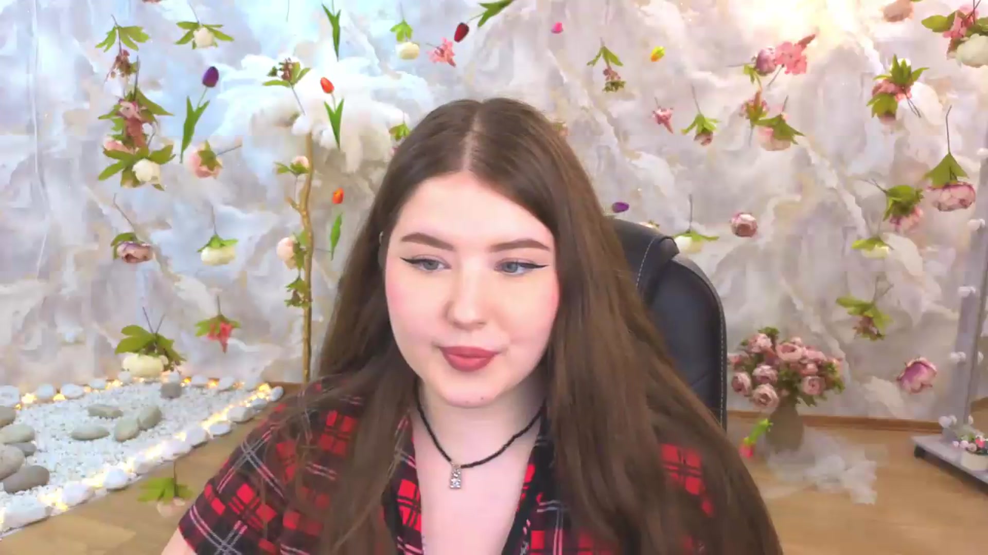Gallery image thumbnail from EnigmaVeil's myfreecams stream on, 06/21/2026, 23:15 image 12 of 20