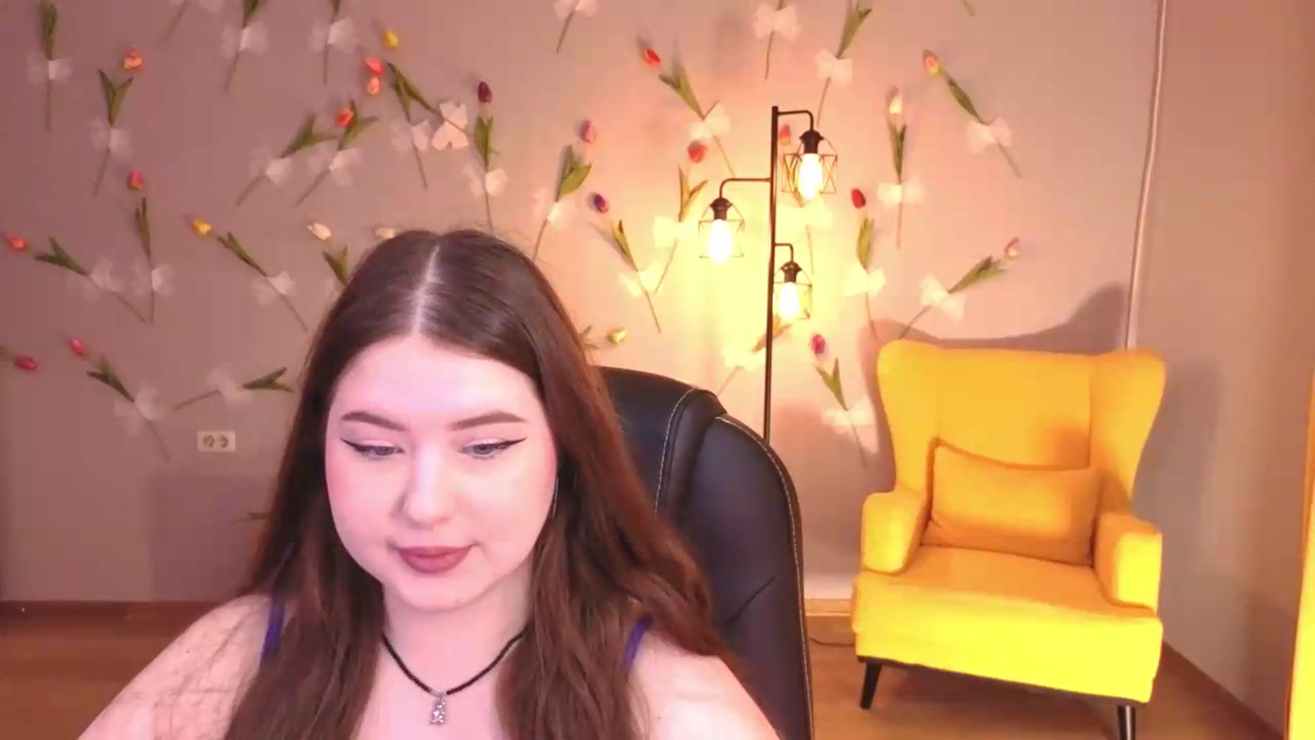 Gallery image thumbnail from EnigmaVeil's myfreecams stream on, 06/23/2026, 04:35 image 18 of 20