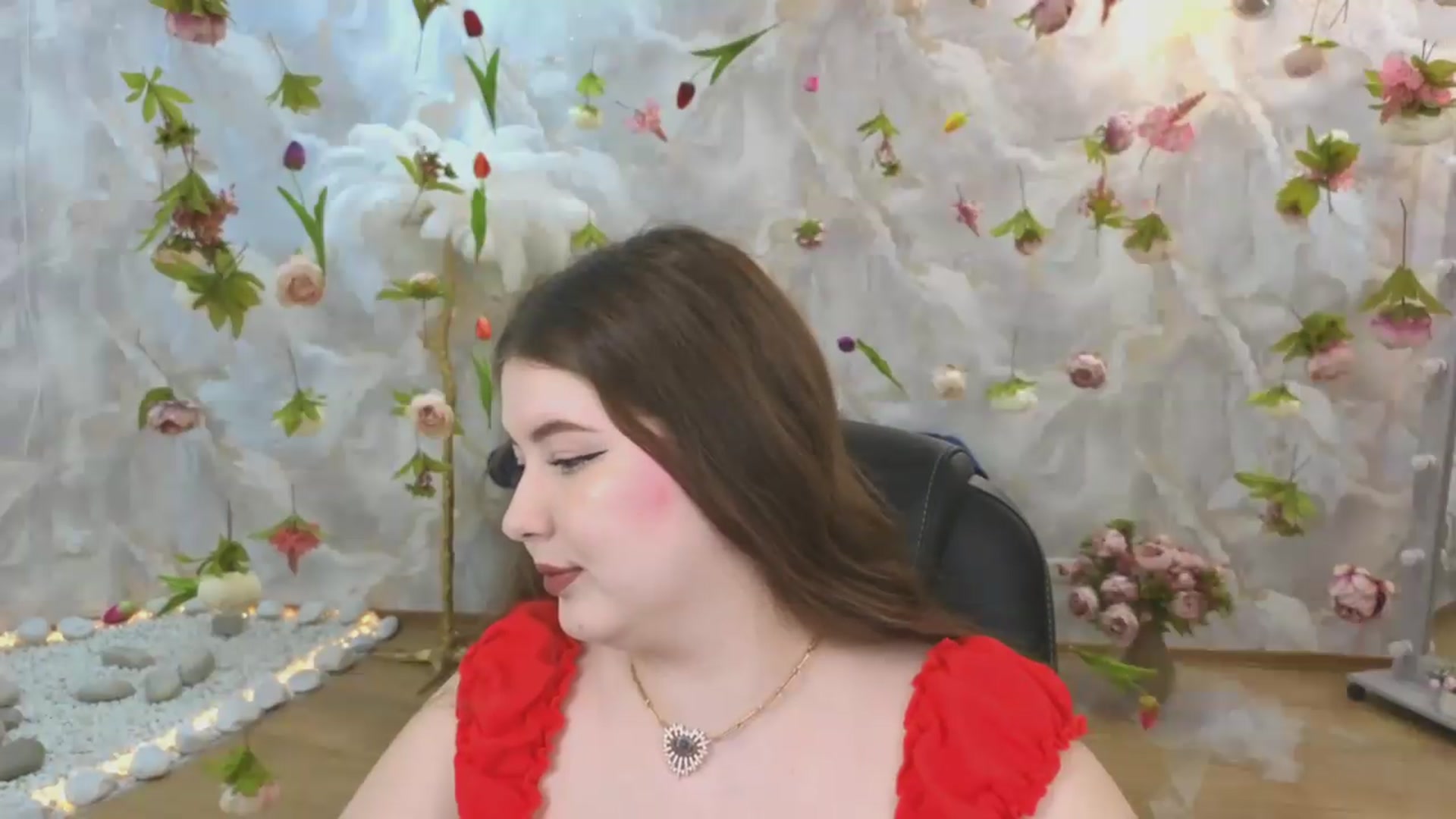Gallery image thumbnail from EnigmaVeil's myfreecams stream on, 06/24/2026, 03:29 image 19 of 20