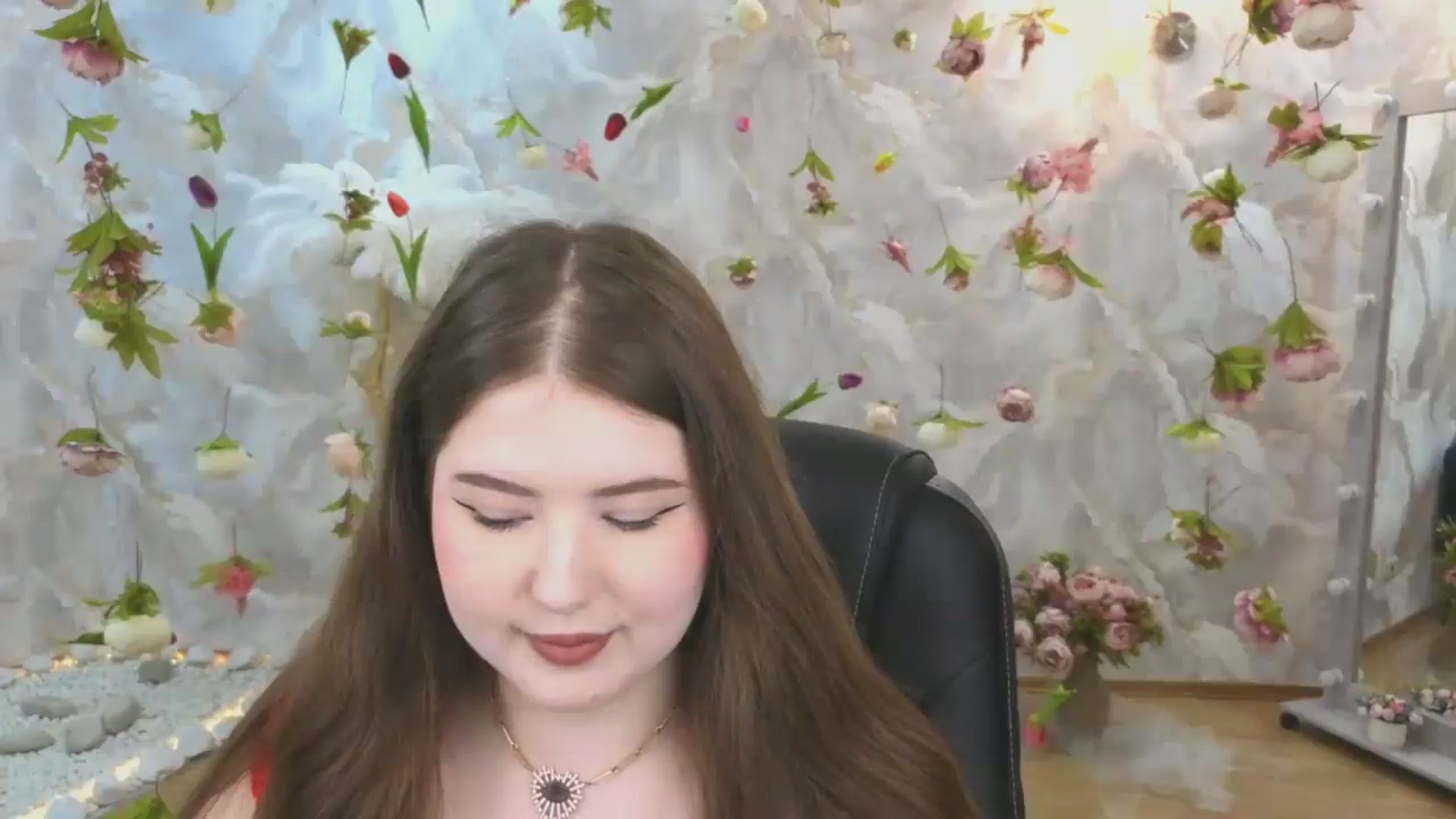 Gallery image thumbnail from EnigmaVeil's myfreecams stream on, 06/24/2026, 04:56 image 14 of 20