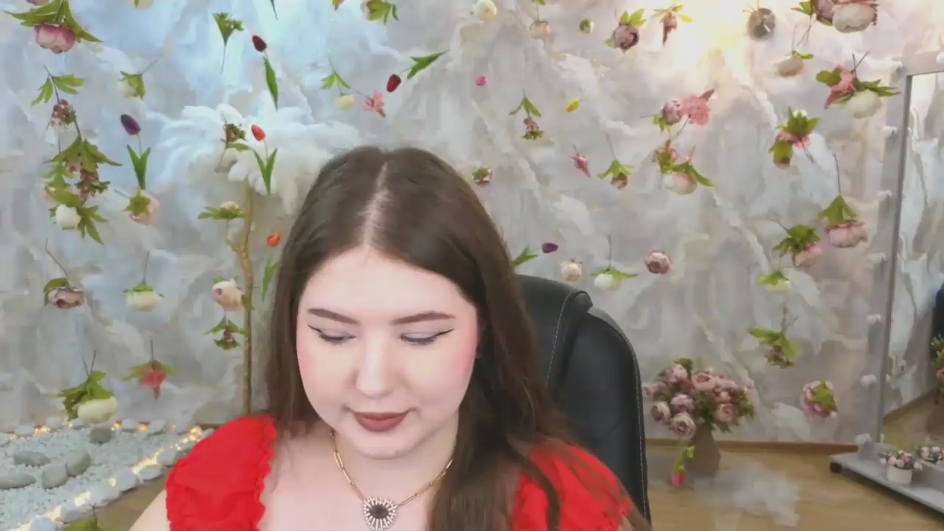 Gallery image thumbnail from EnigmaVeil's myfreecams stream on, 06/24/2026, 04:56 image 11 of 20