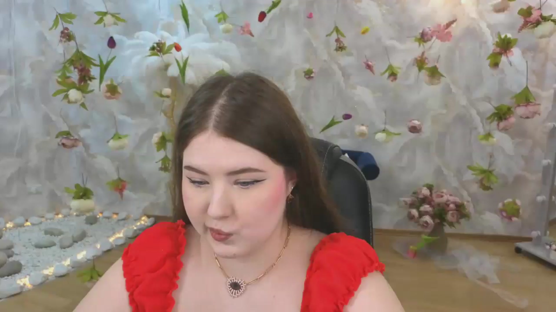 Gallery image thumbnail from EnigmaVeil's myfreecams stream on, 06/24/2026, 05:48 image 14 of 20