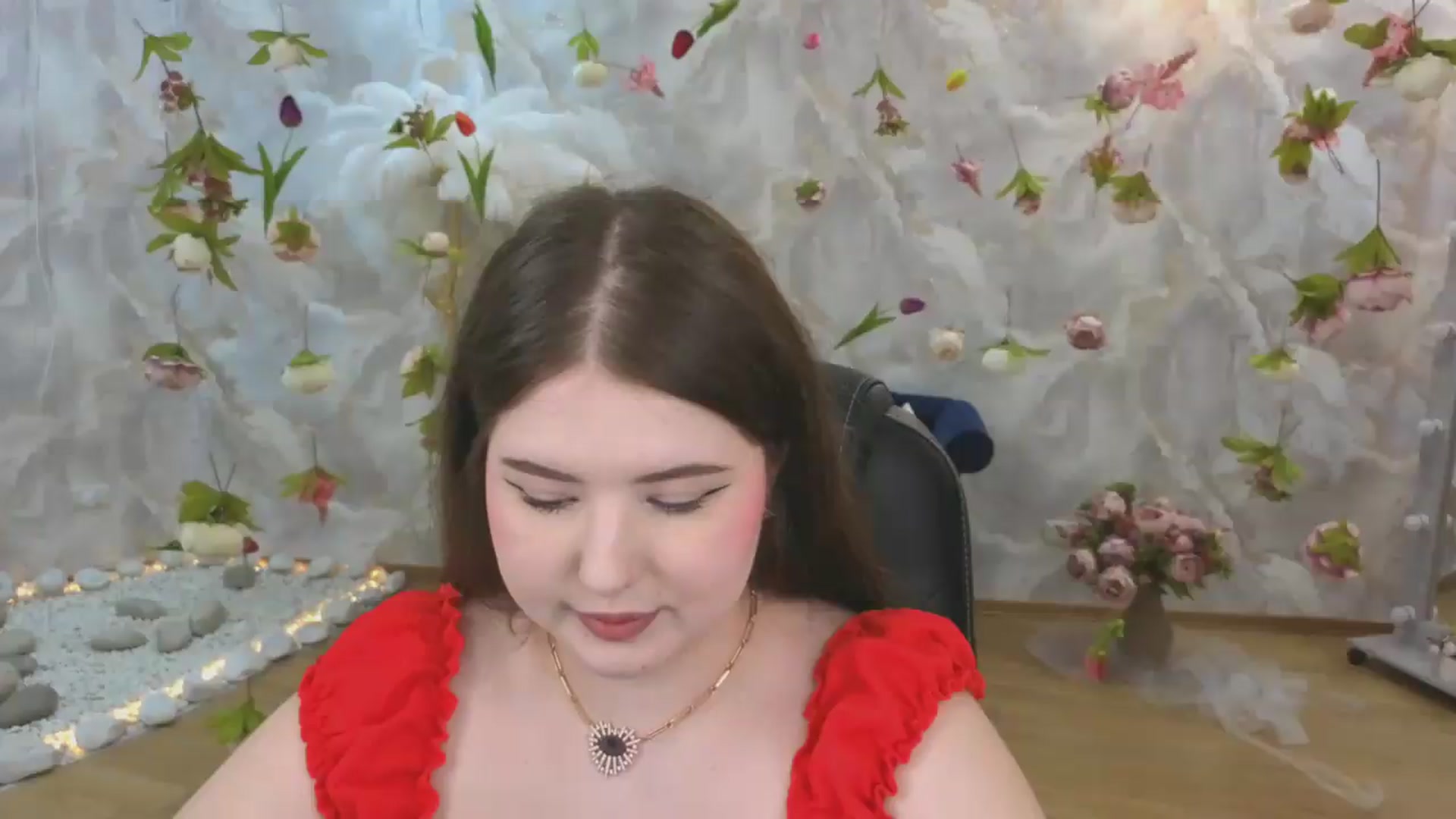 Gallery image thumbnail from EnigmaVeil's myfreecams stream on, 06/24/2026, 05:48 image 6 of 20