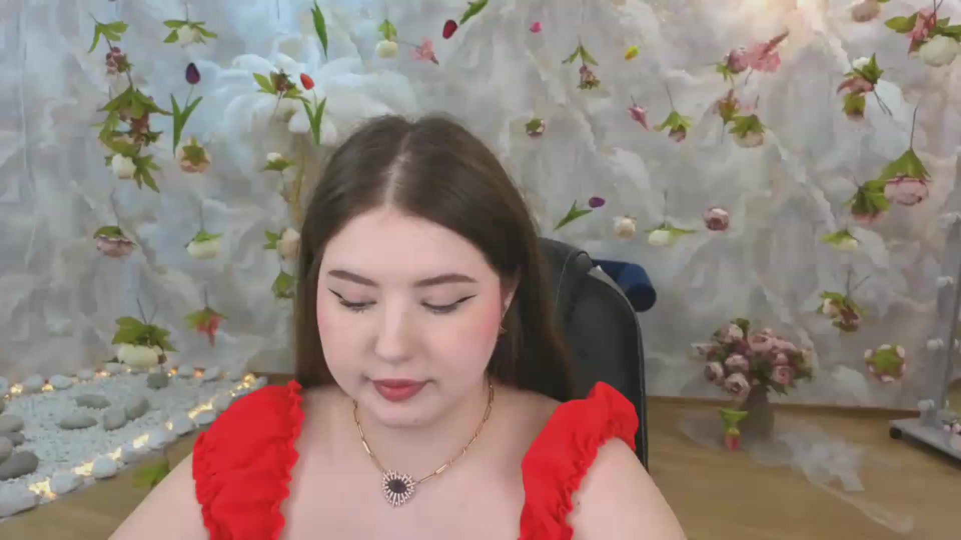Gallery image thumbnail from EnigmaVeil's myfreecams stream on, 06/24/2026, 05:48 image 1 of 20