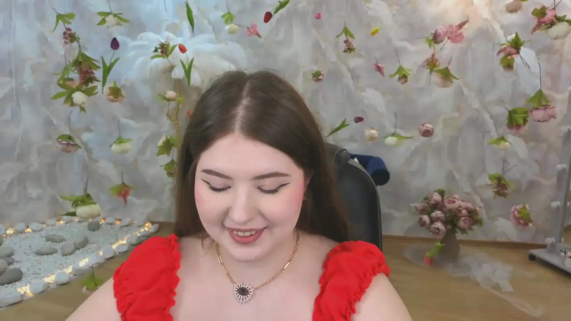 Gallery image thumbnail from EnigmaVeil's myfreecams stream on, 06/24/2026, 05:48 image 7 of 20