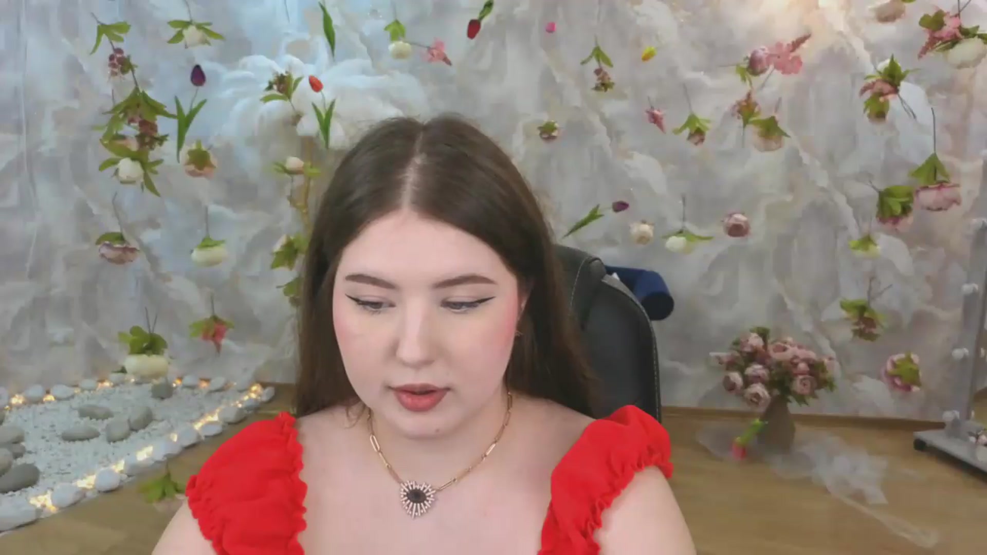 Gallery image thumbnail from EnigmaVeil's myfreecams stream on, 06/24/2026, 05:48 image 4 of 20