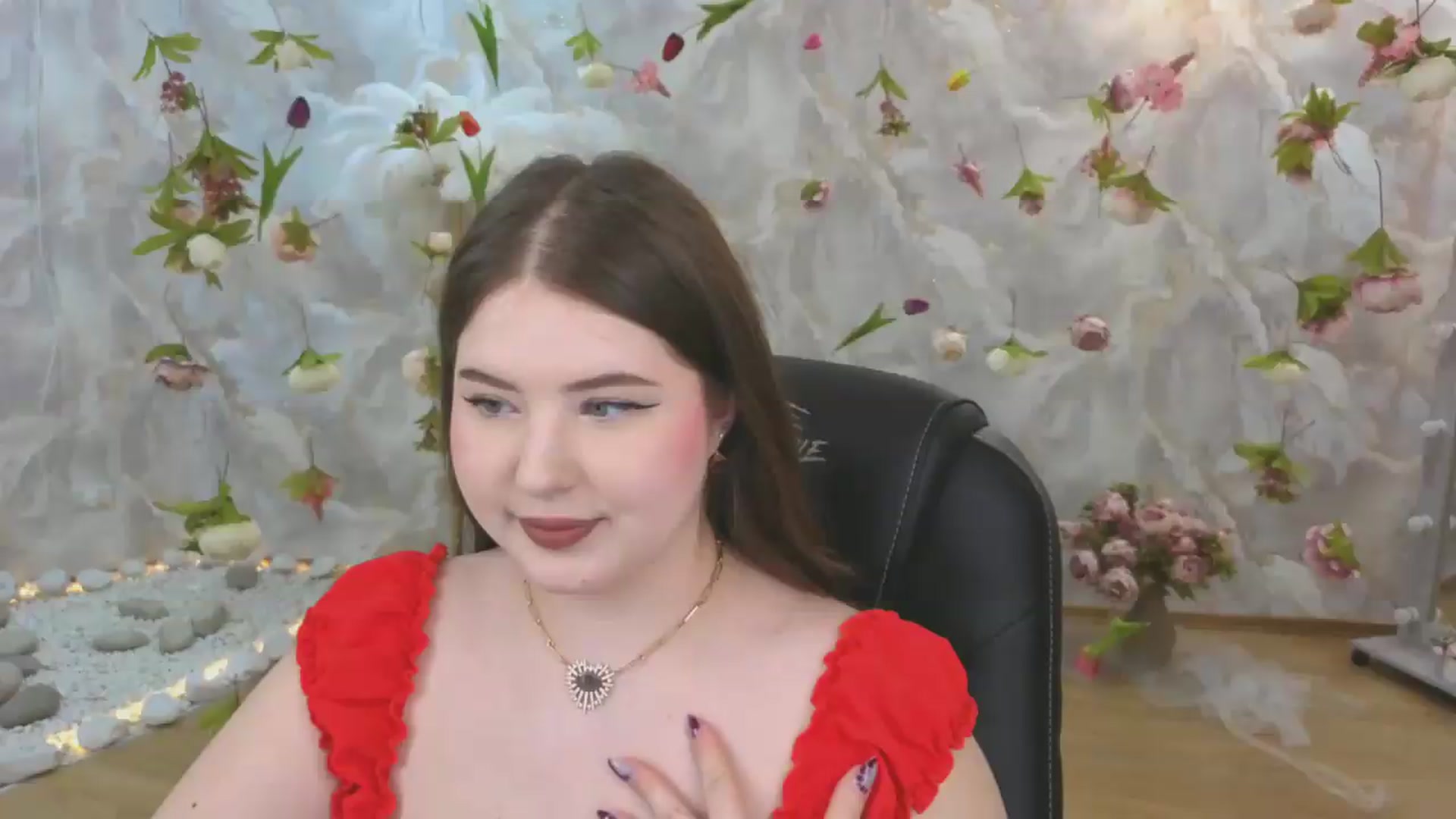 Gallery image thumbnail from EnigmaVeil's myfreecams stream on, 06/24/2026, 06:23 image 8 of 20
